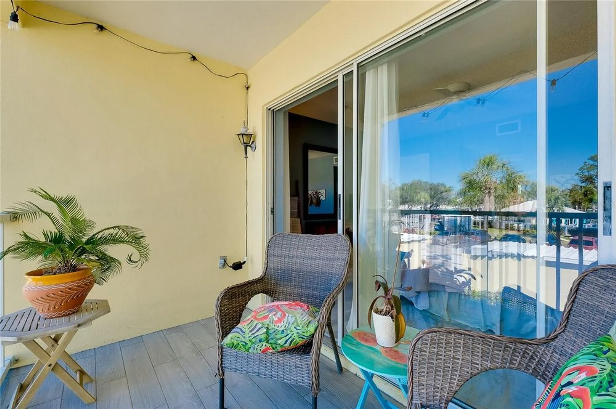 Property Slideshow image 20 of 36 | 410 cerromar cir 240, Venice, FL, 34293