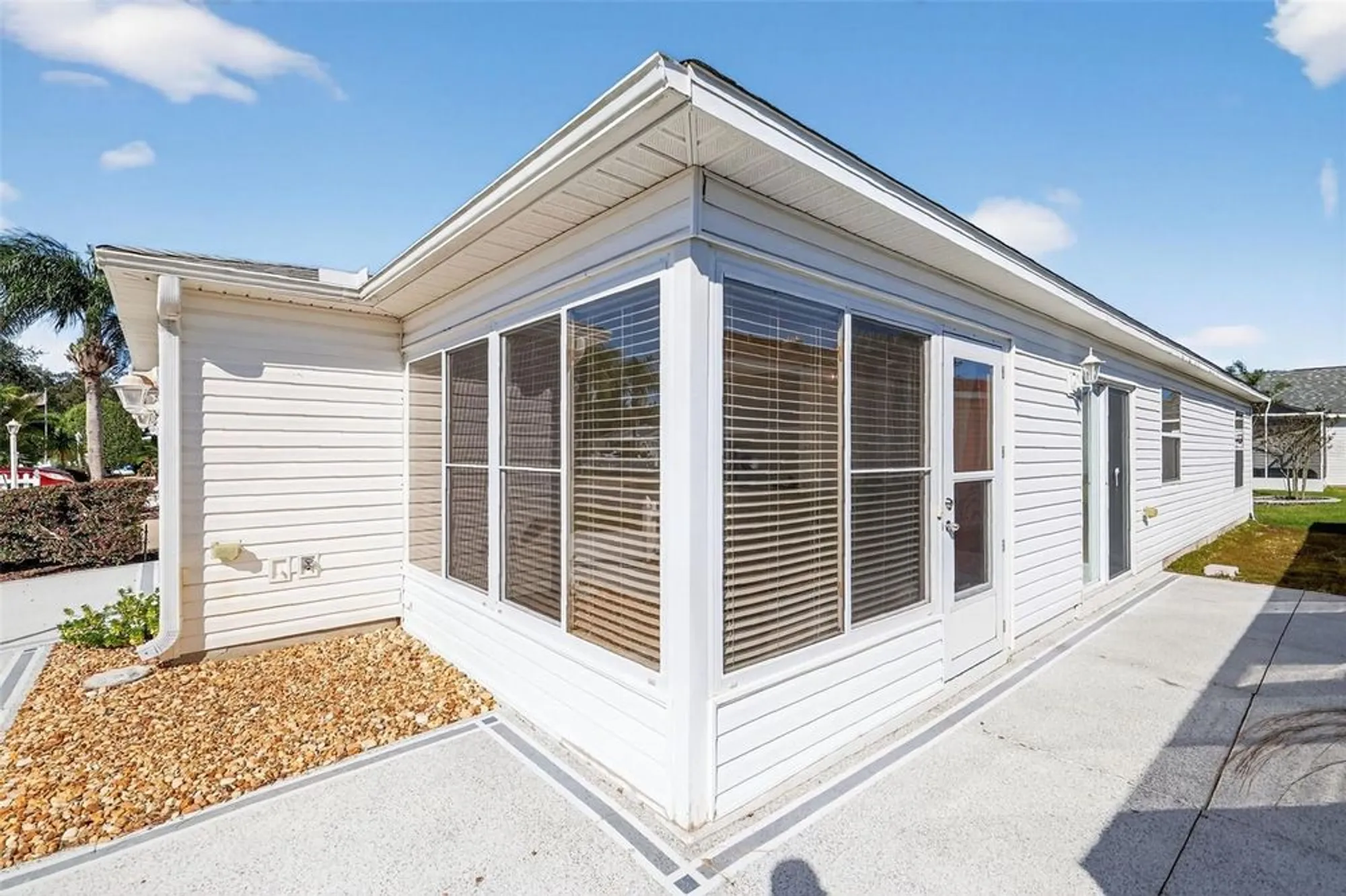 Property Slideshow image 33 of 35 | 2475 laurel bay ln, The Villages, FL, 32162