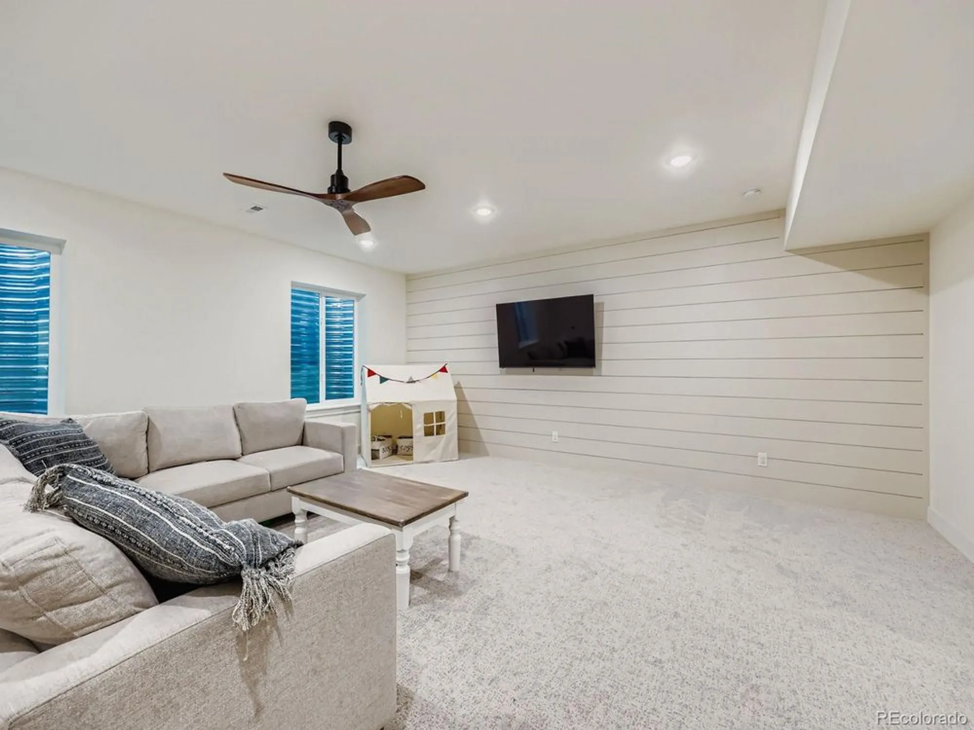Property Slideshow image 21 of 31 | 4059 happy hollow dr, Castle Rock, CO, 80104
