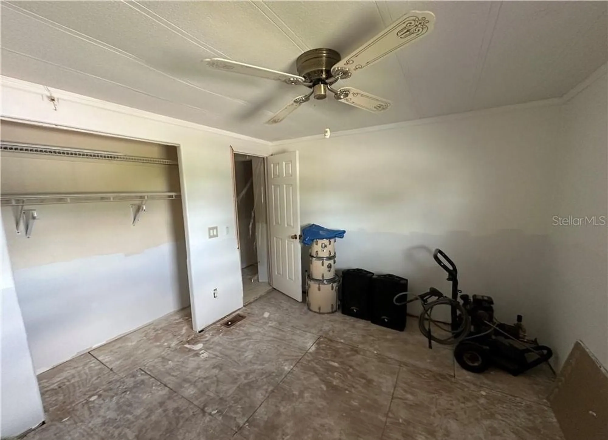 Property Slideshow image 17 of 39 | 14700 patrick henry rd, North Fort Myers, FL, 33917
