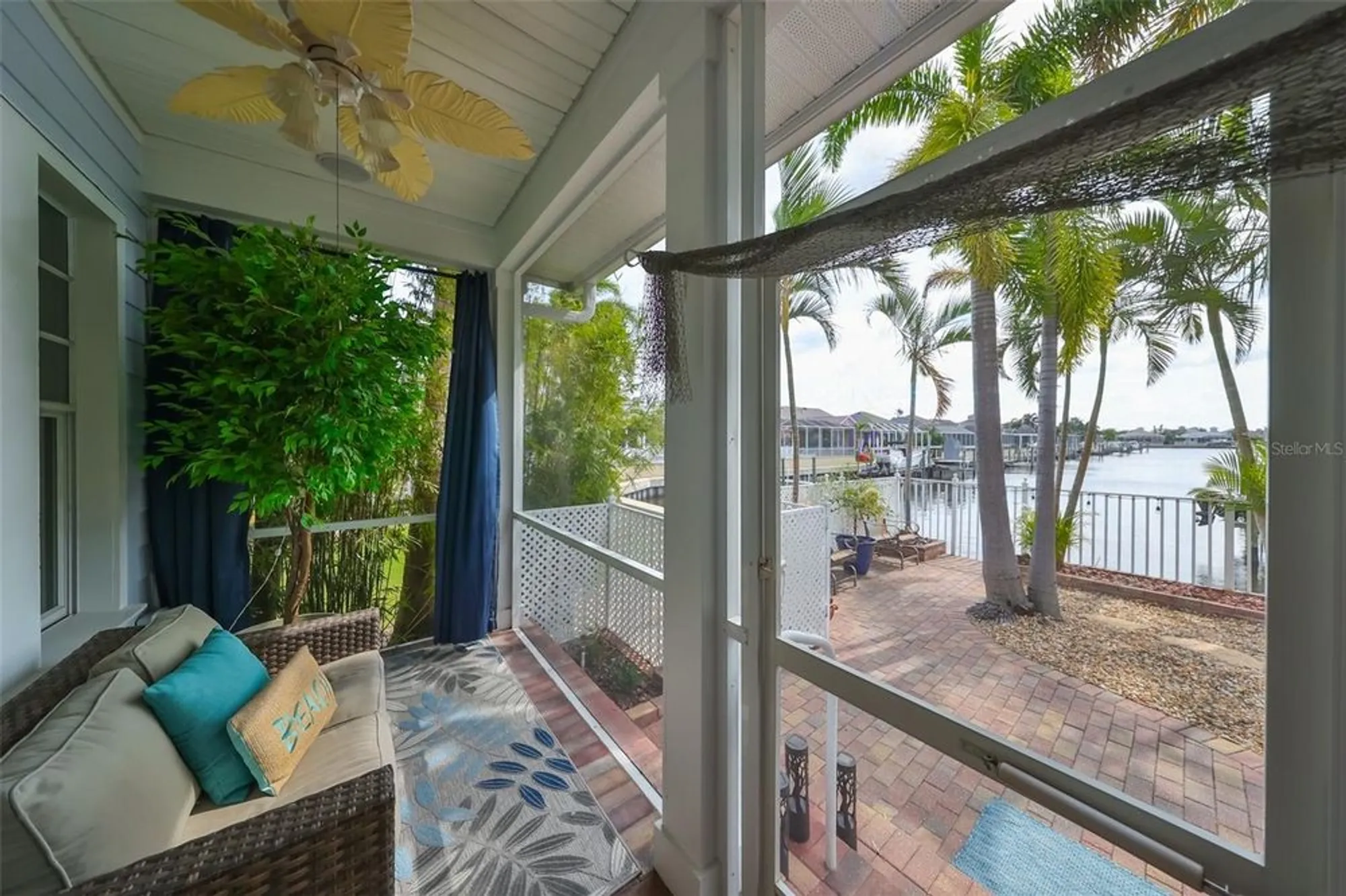 Property Slideshow image 41 of 72 | 618 islebay dr, Apollo Beach, FL, 33572