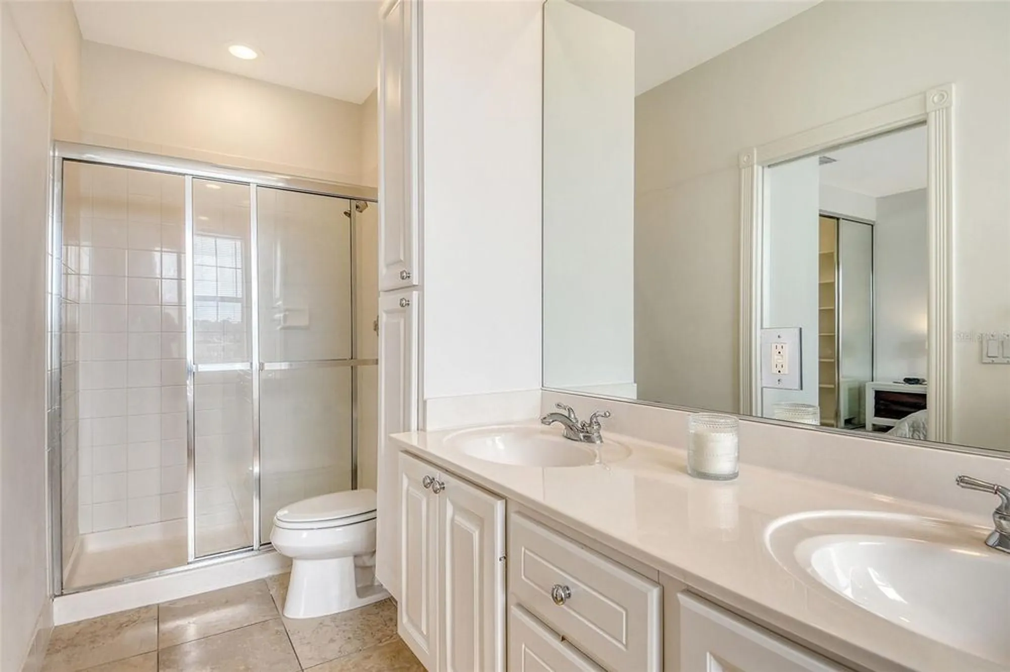 Property Slideshow image 18 of 49 | 1400 burgos dr, Sarasota, FL, 34238