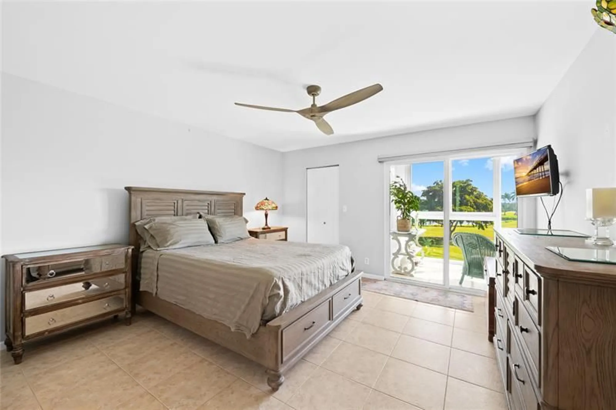 Property Slideshow image 9 of 25 | 2802 victoria way j3, Coconut Creek, FL, 33066