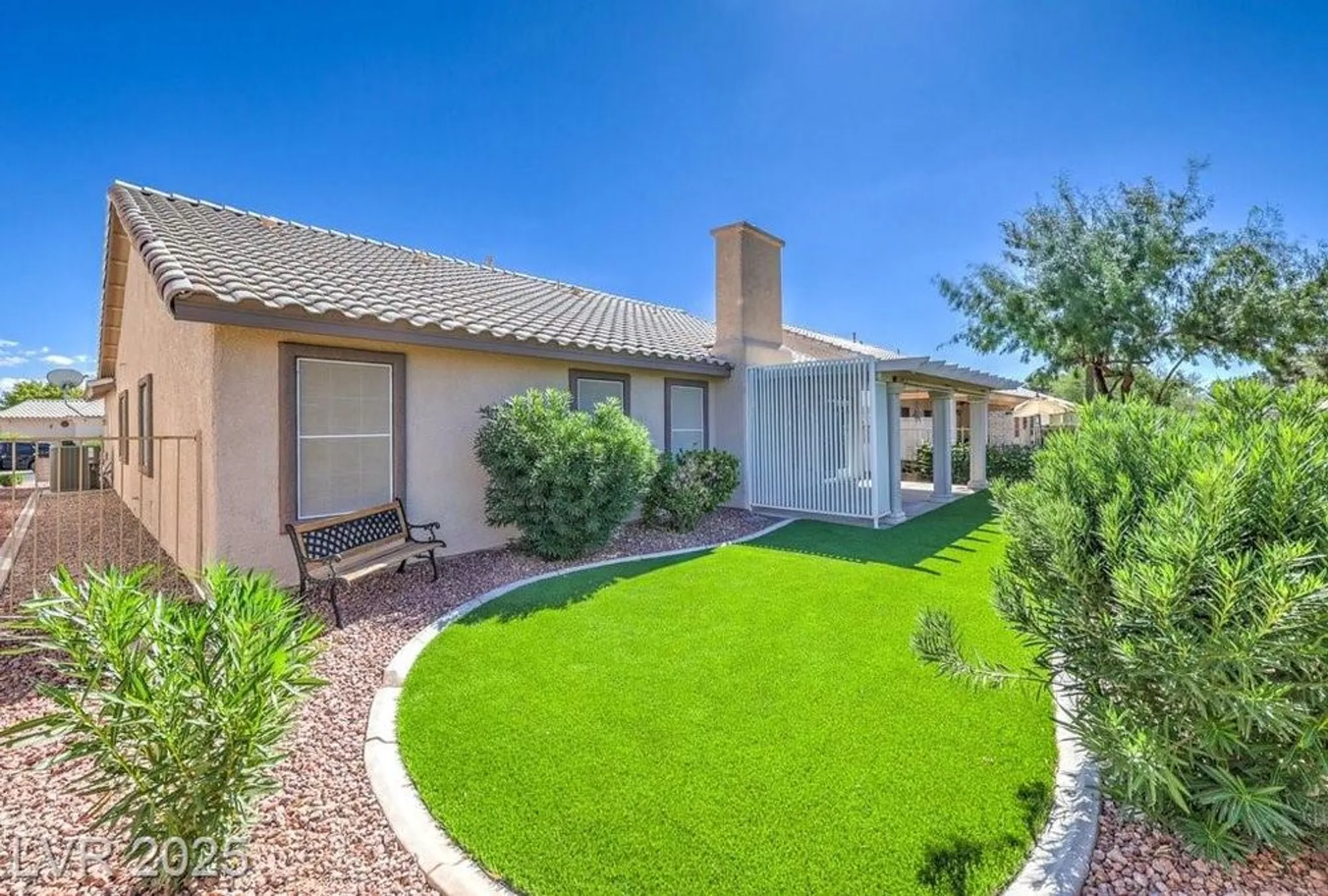 Property Slideshow image 21 of 63 | 5433 honey mesquite ln, Las Vegas, NV, 89130