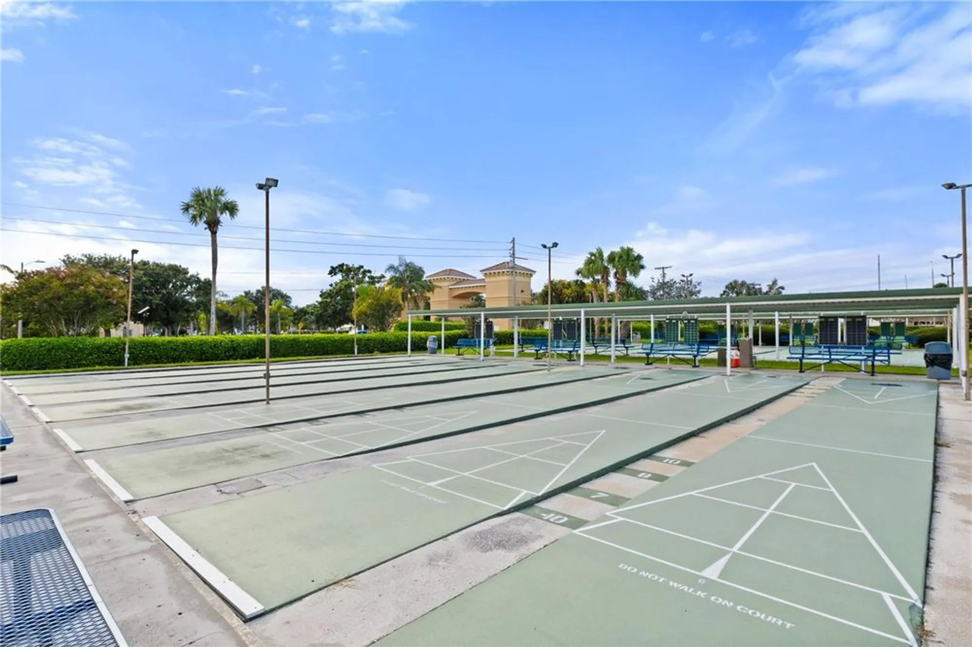 Property Slideshow image 27 of 34 | 409 feltham trl b, Sun City Center, FL, 33573