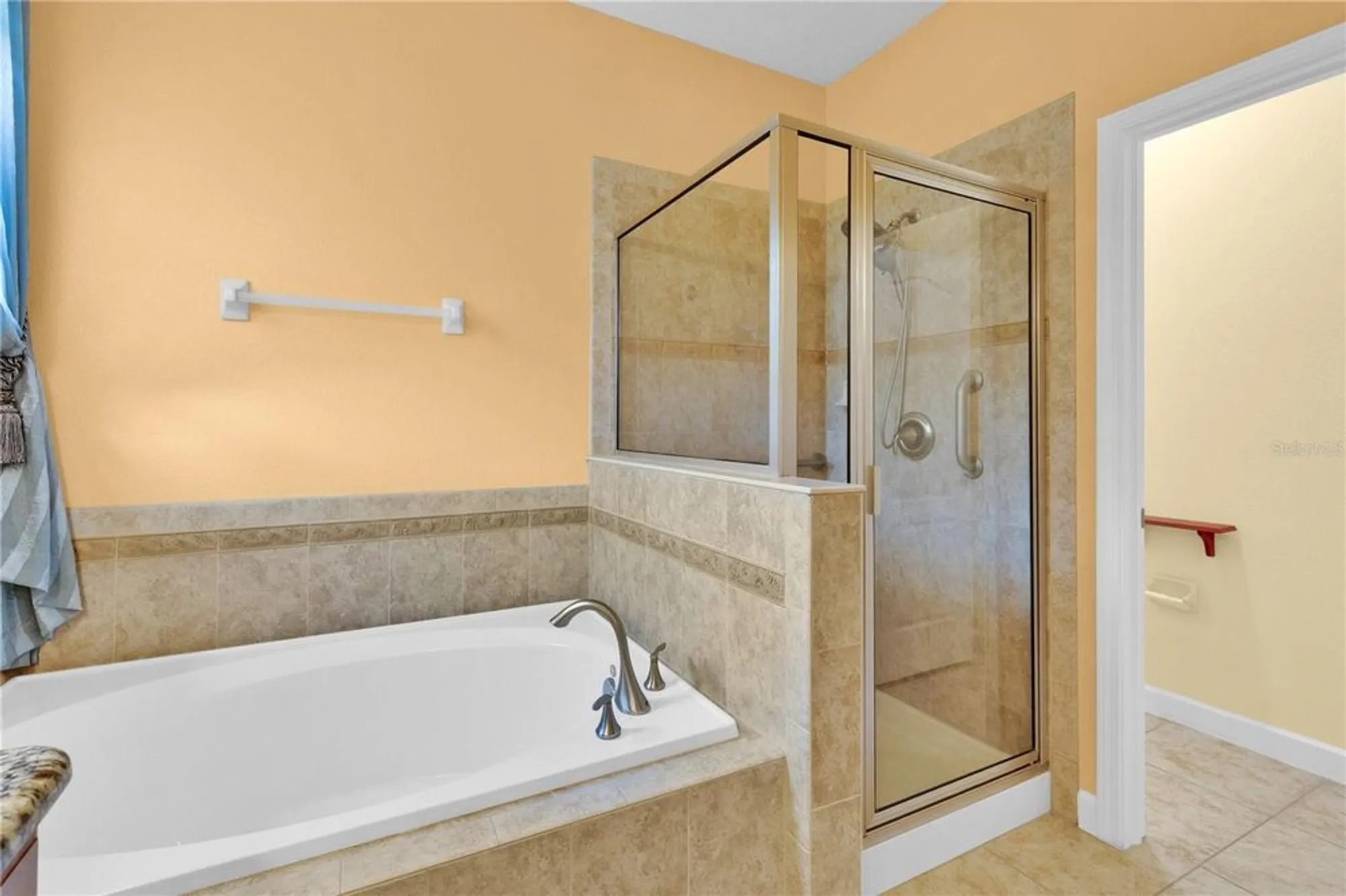 Property Slideshow image 18 of 35 | 3677 serena ln, Clermont, FL, 34711