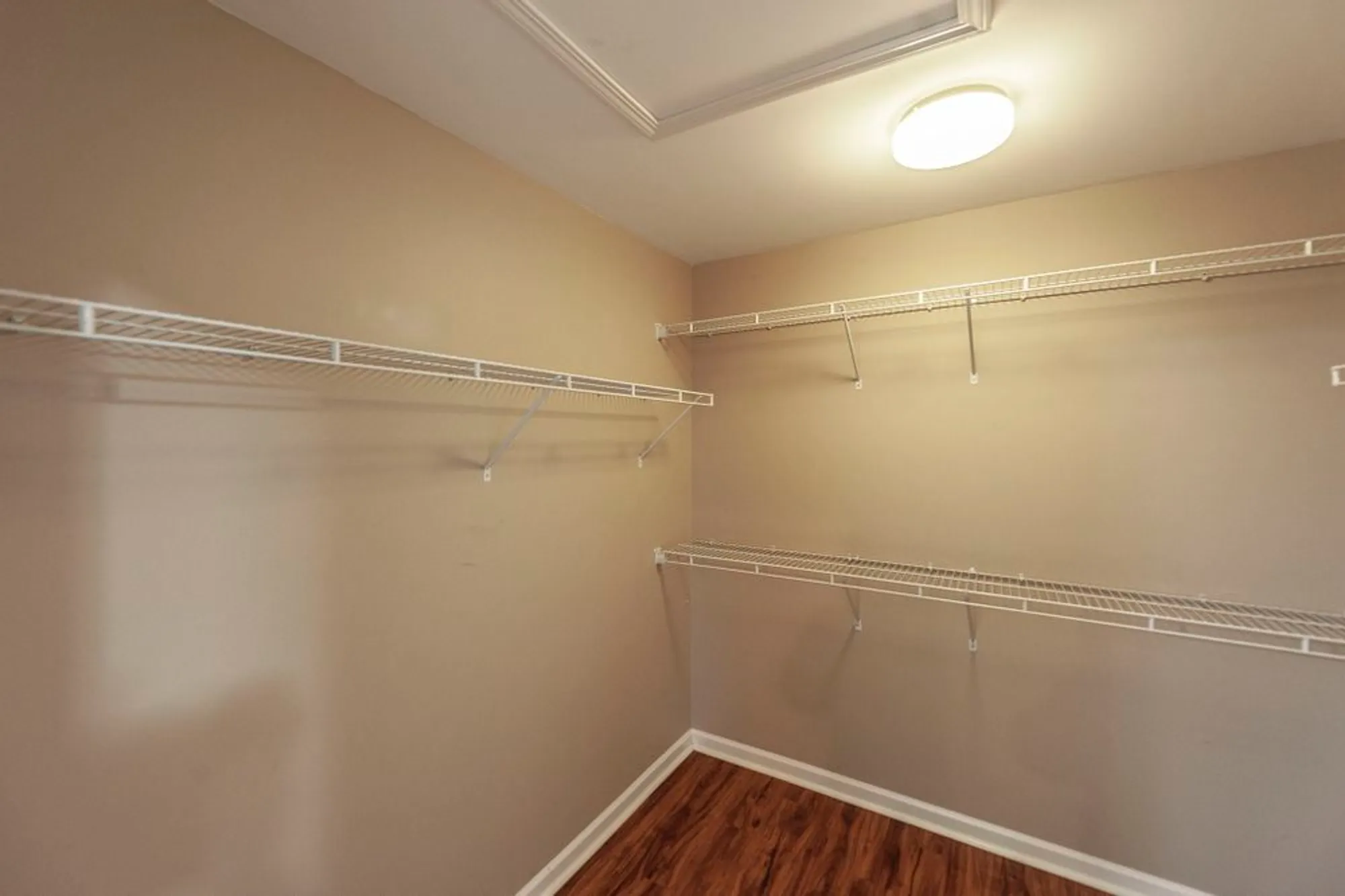 Property Slideshow image 24 of 35 | 395 devon chase hl unit 3001, Gallatin, TN, 37066