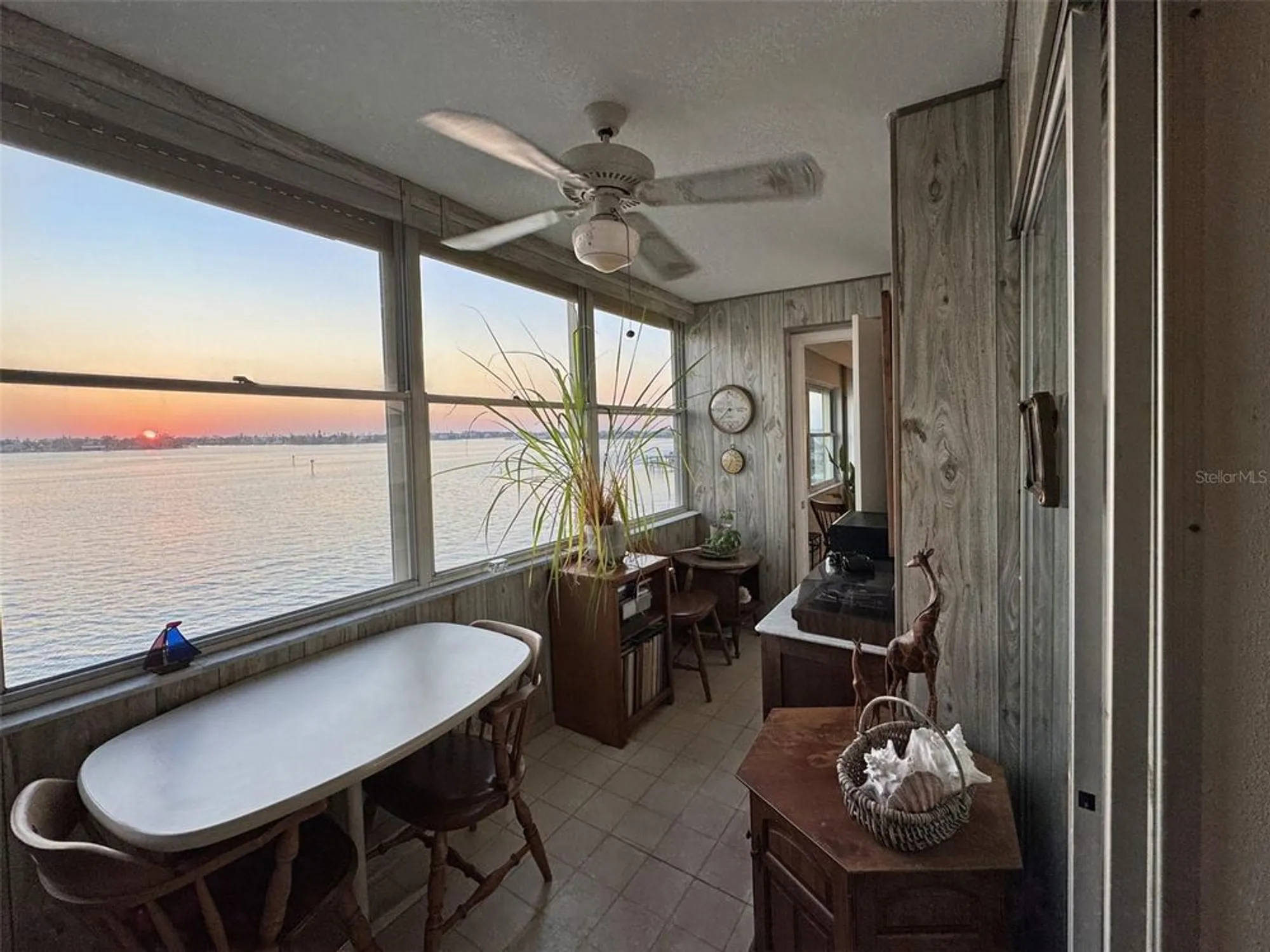 Property Slideshow image 41 of 46 | 4750 cove cir apt 502, St Petersburg, FL, 33708
