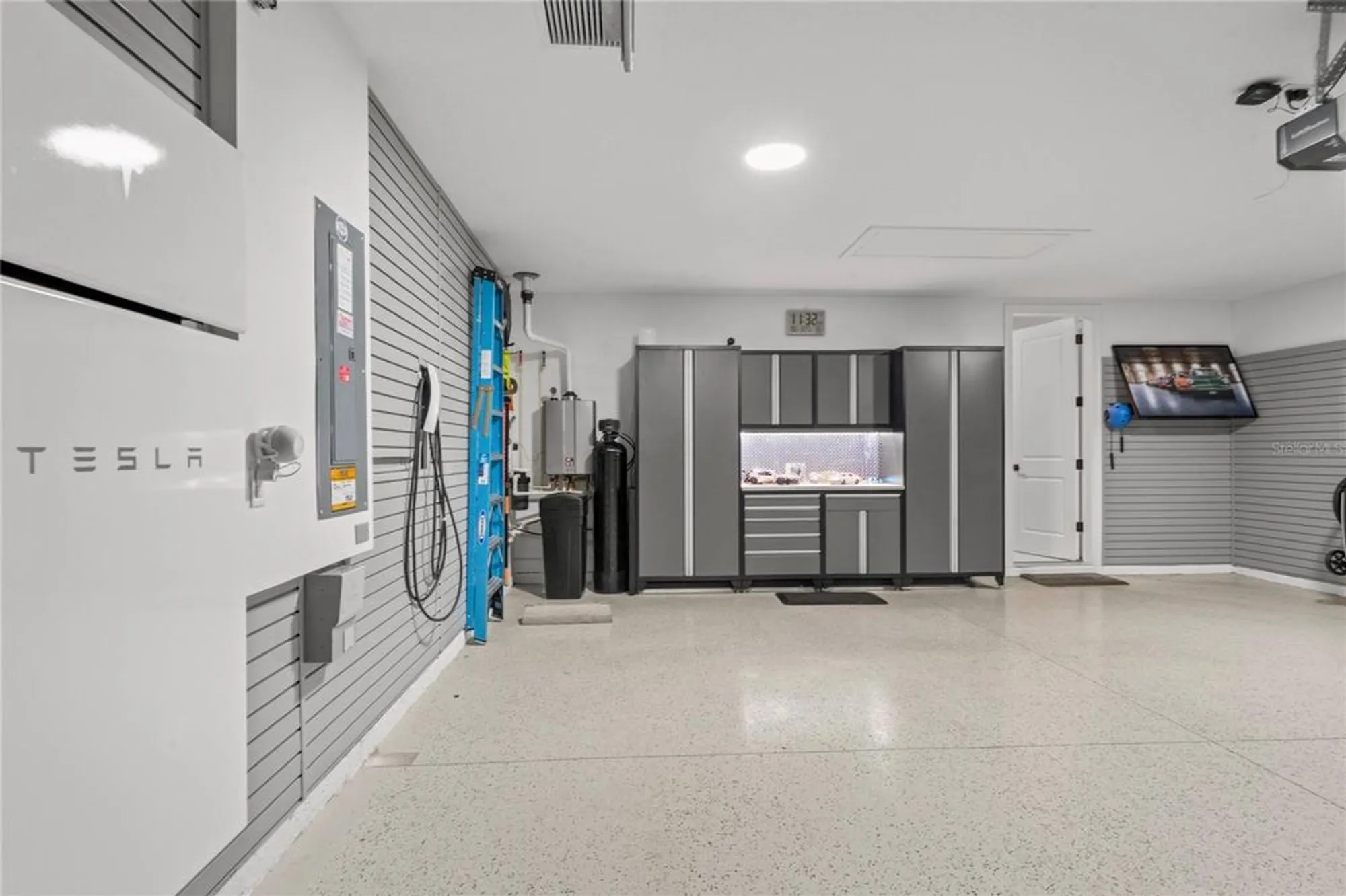 Property Slideshow image 55 of 91 | 11223 egeria dr, Odessa, FL, 33556