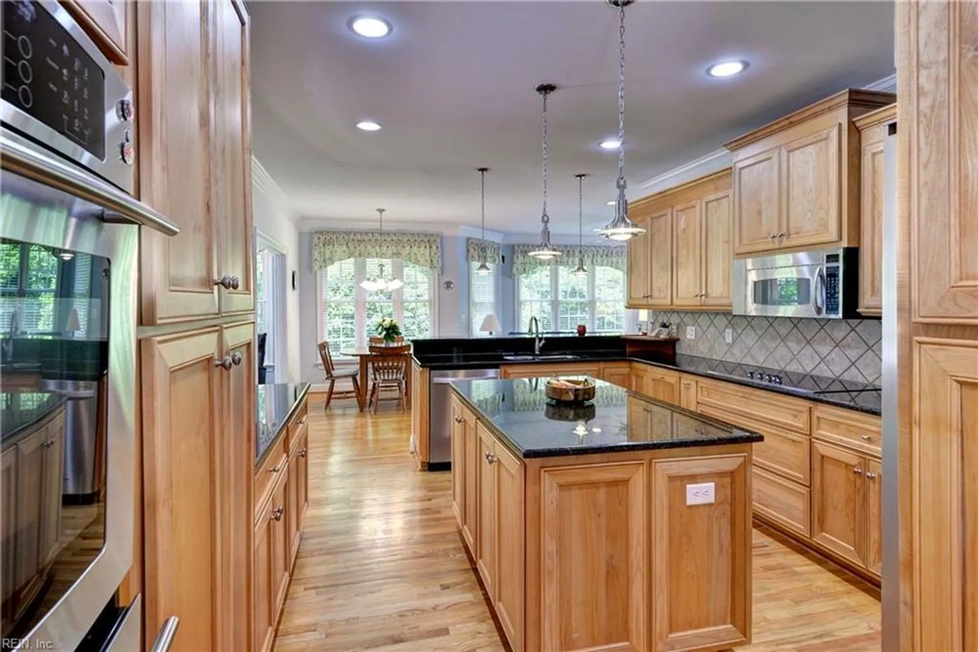 Property Slideshow image 11 of 36 | 200 cruden bay, Williamsburg, VA, 23188