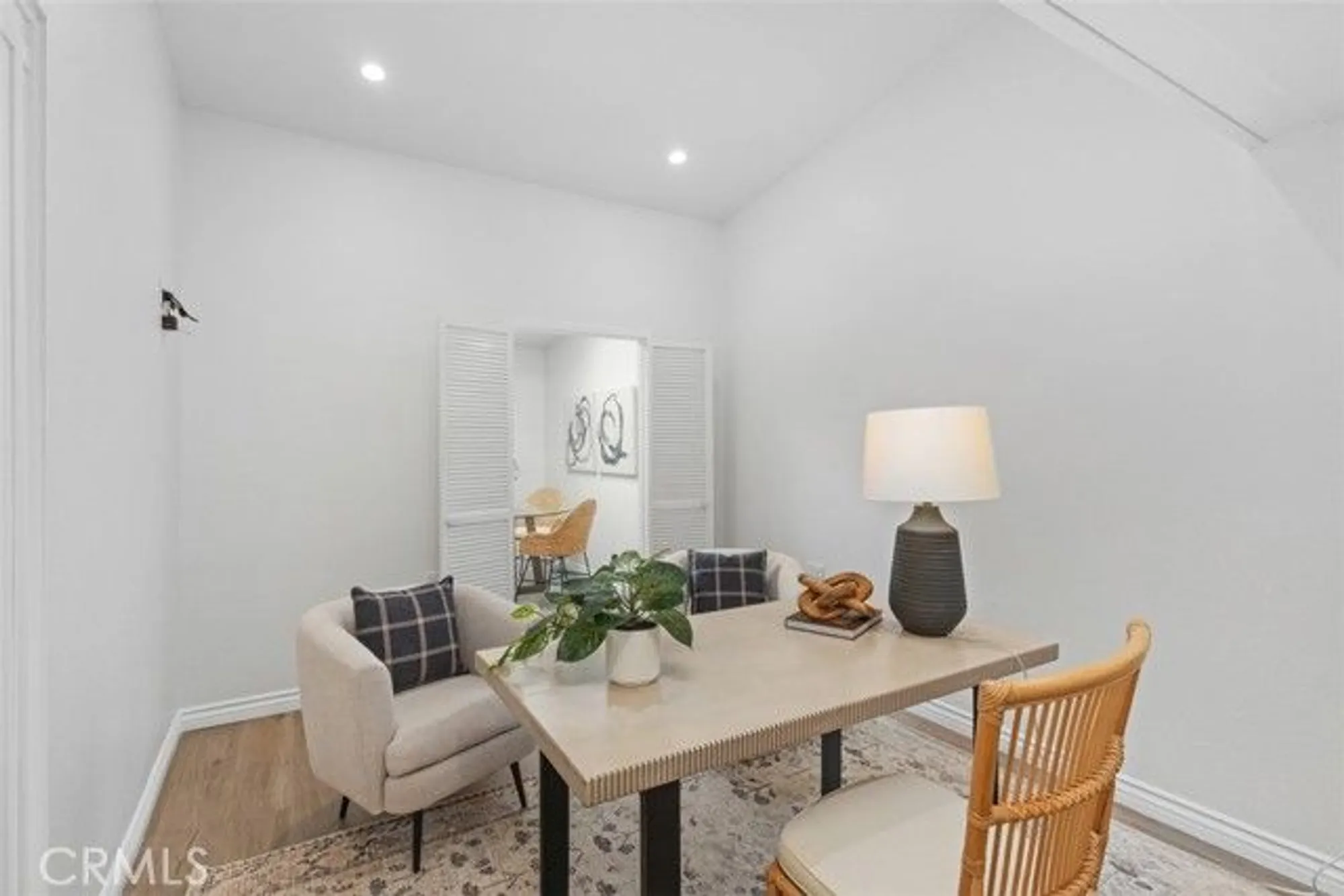 Property Slideshow image 16 of 38 | 13451 danbury ln # m6-133d, Seal Beach, CA, 90740