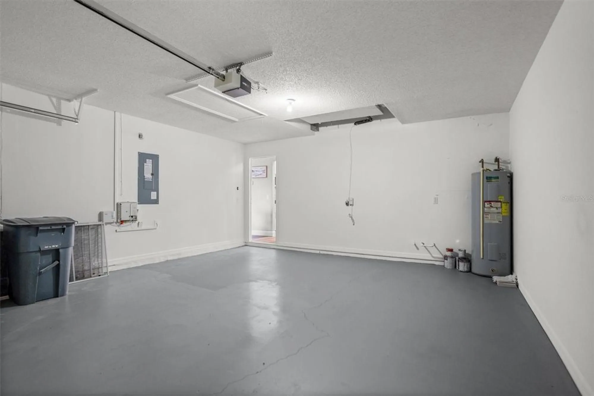 Property Slideshow image 37 of 68 | 1046 almondwood dr, Trinity, FL, 34655