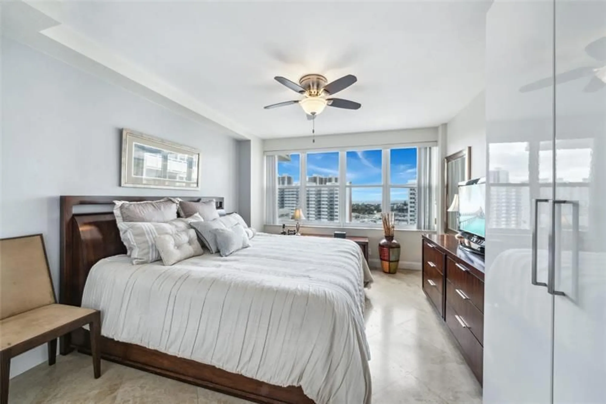Property Slideshow image 16 of 30 | 3200 ne 36th st apt 1417, Fort Lauderdale, FL, 33308