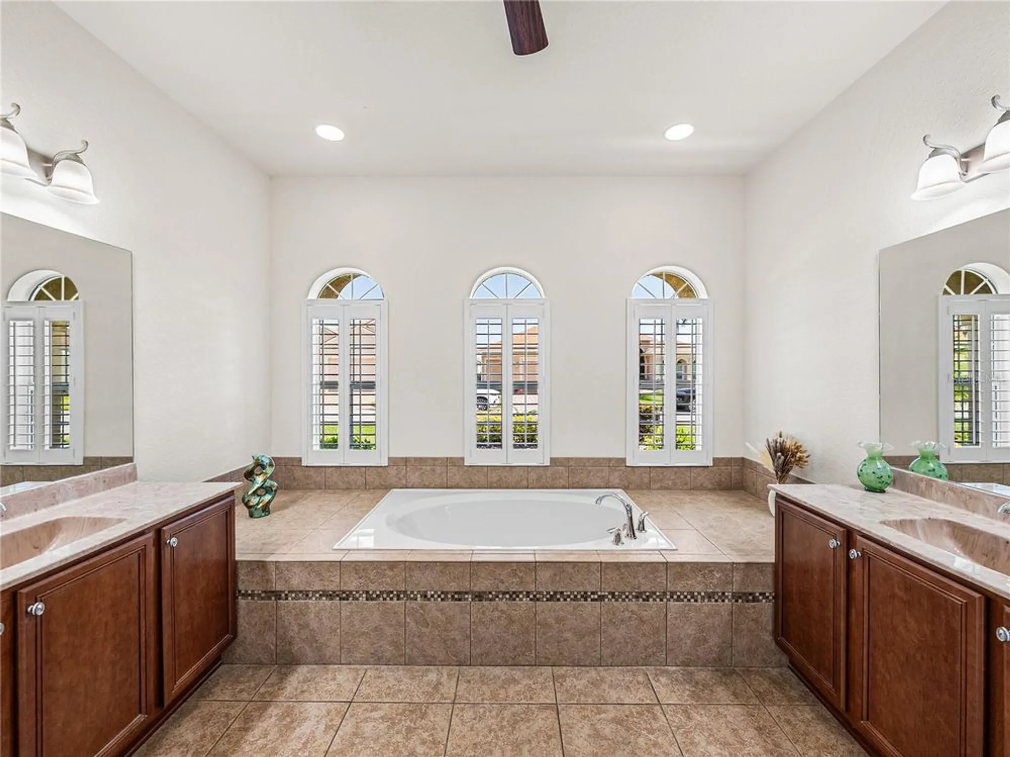 Property Slideshow image 32 of 98 | 4433 ventana ln, Lake Wales, FL, 33859