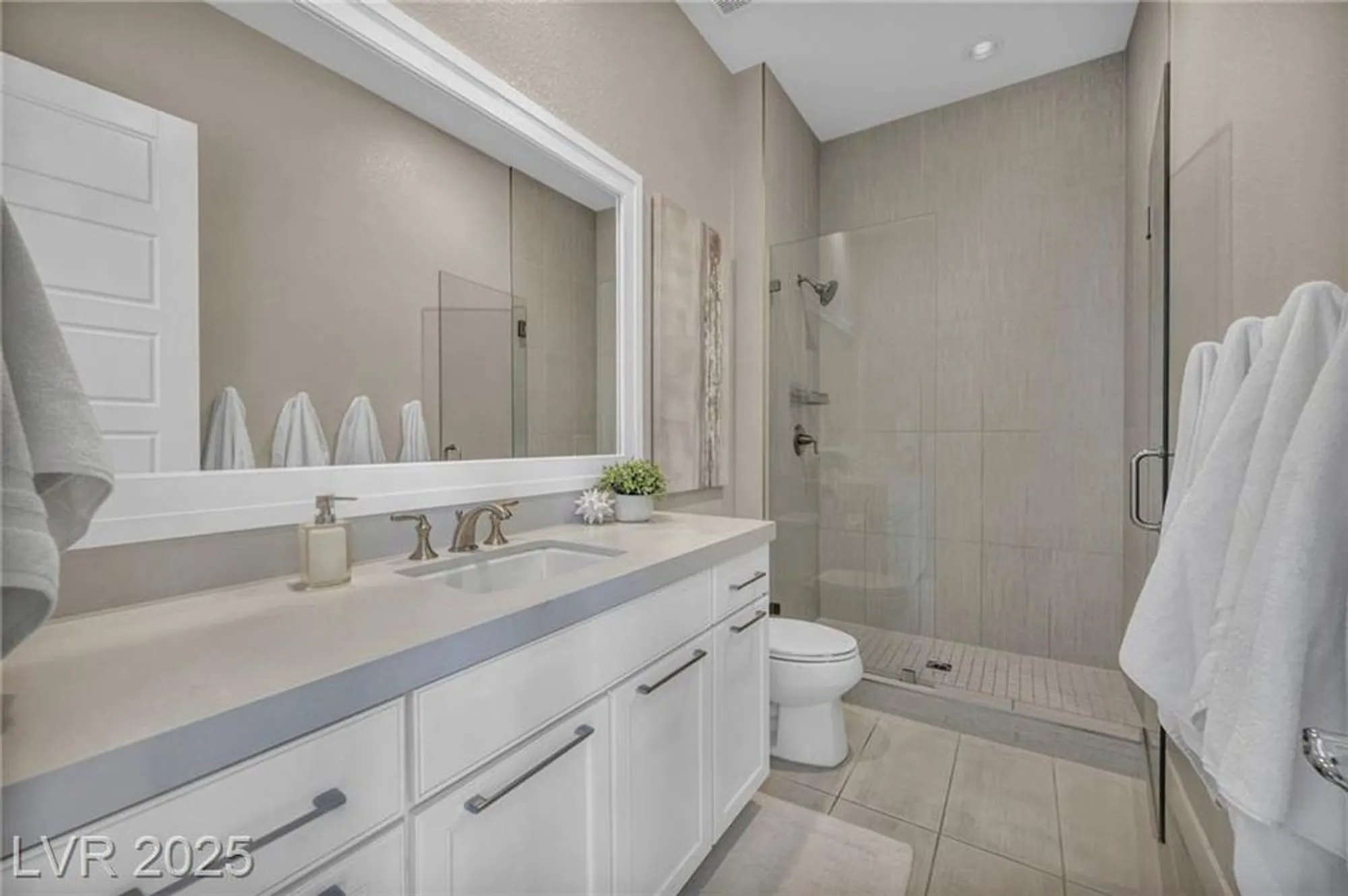 Property Slideshow image 54 of 95 | 10096 amethyst hills st, Las Vegas, NV, 89148