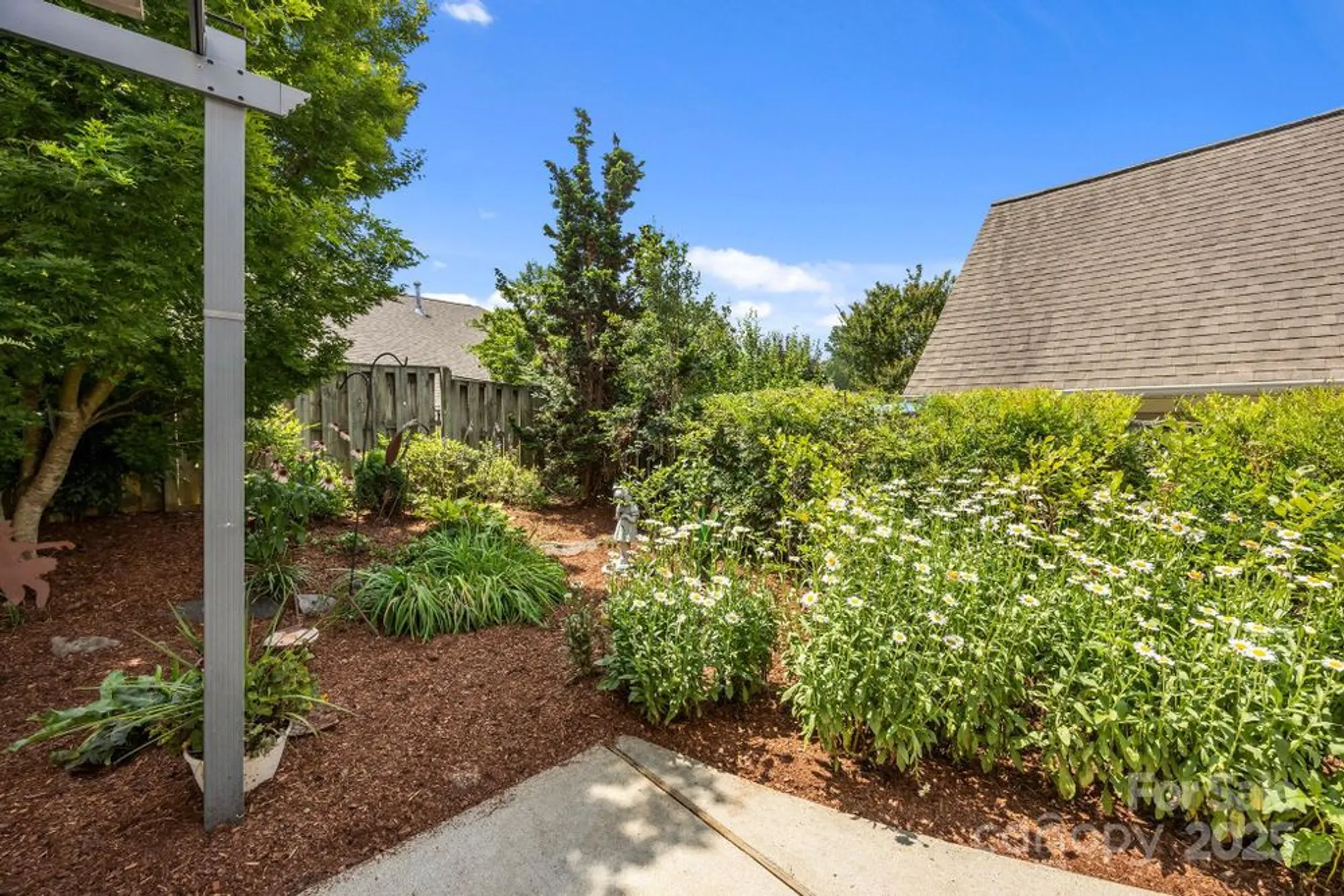 Property Slideshow image 26 of 30 | 8 beekeeper trl, Swannanoa, NC, 28778