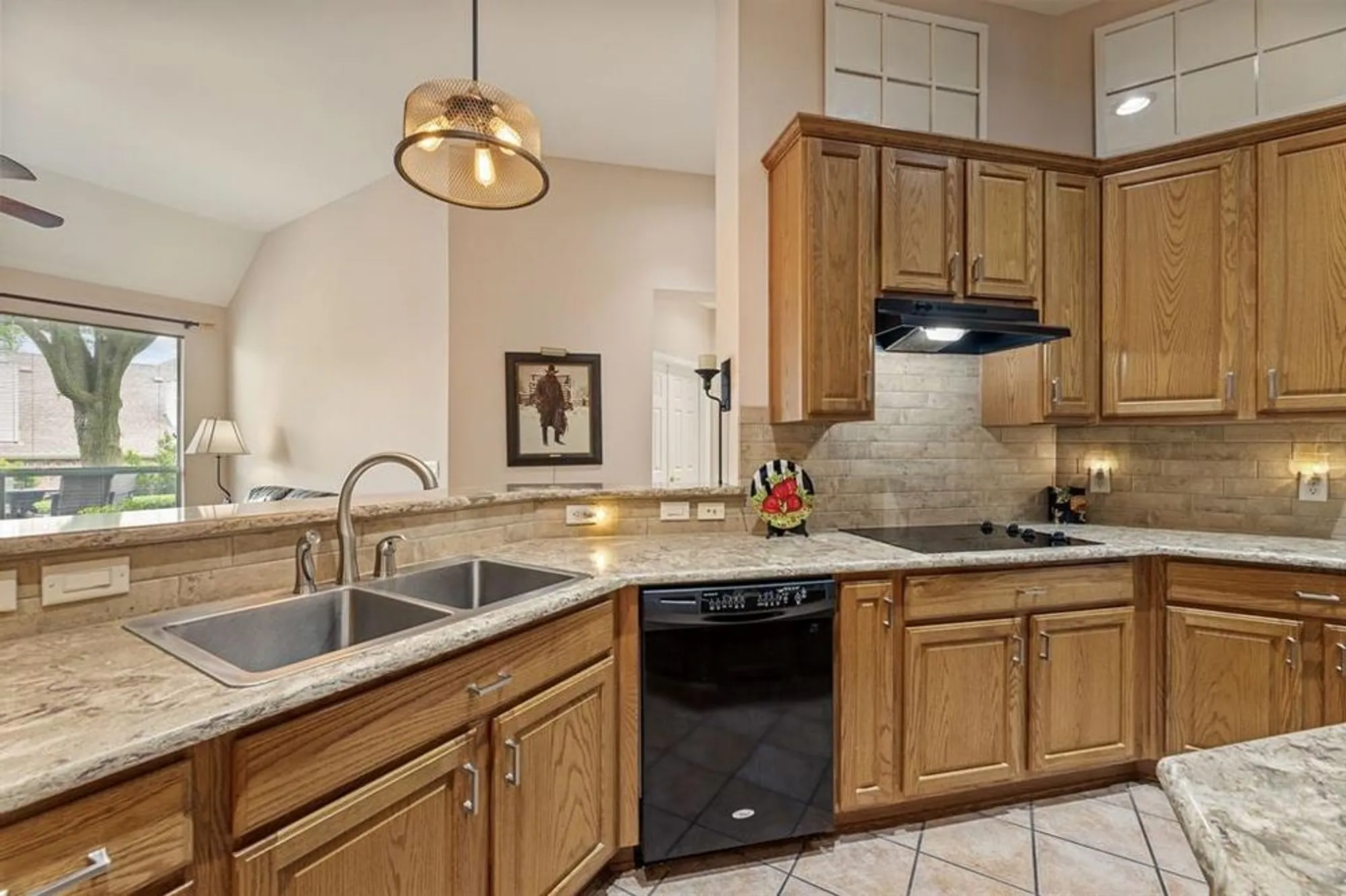 Property Slideshow image 16 of 33 | 1453 cattle baron ct, Fairview, TX, 75069