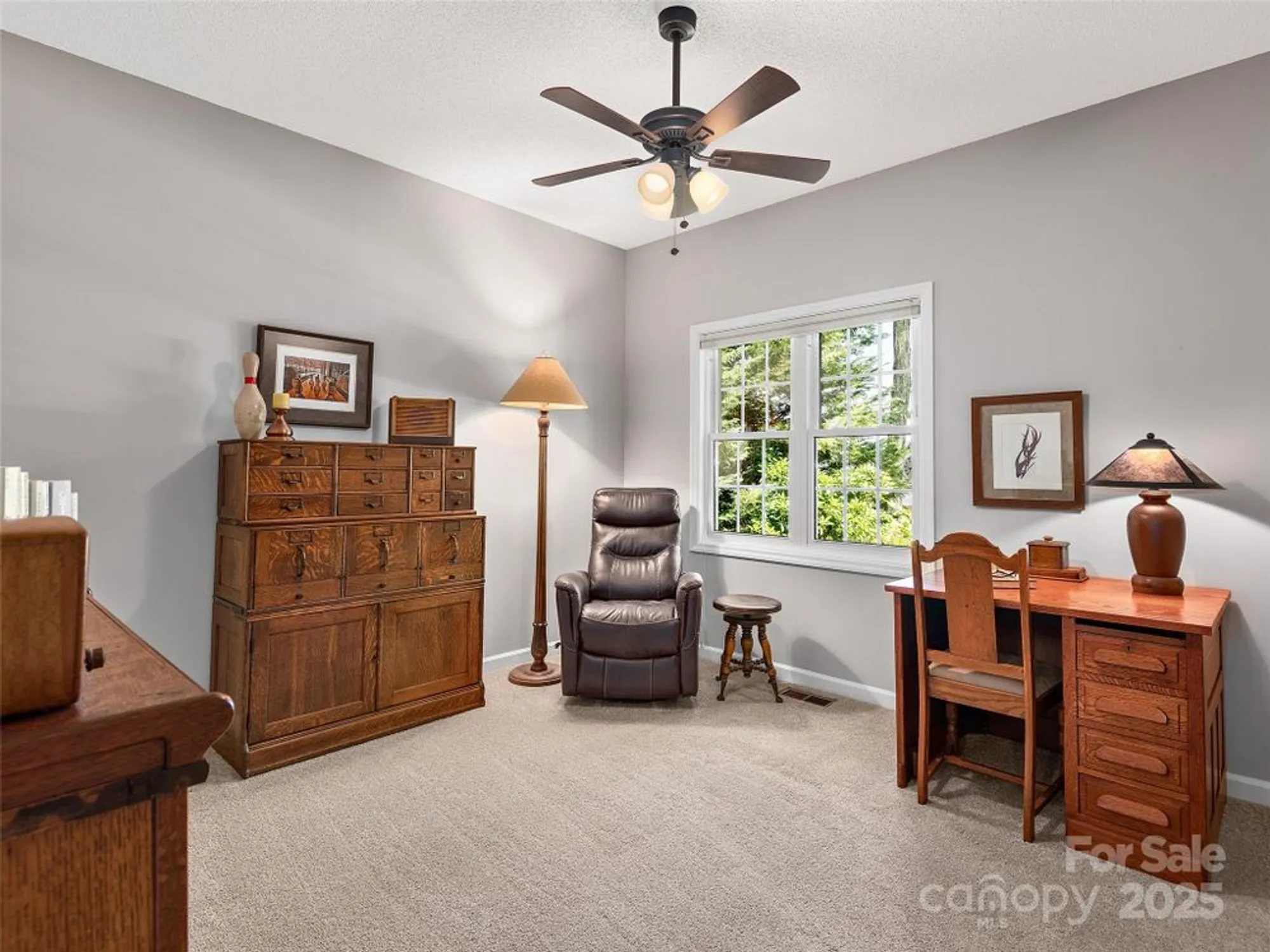 Property Slideshow image 20 of 37 | 306 croydon dr, Hendersonville, NC, 28791