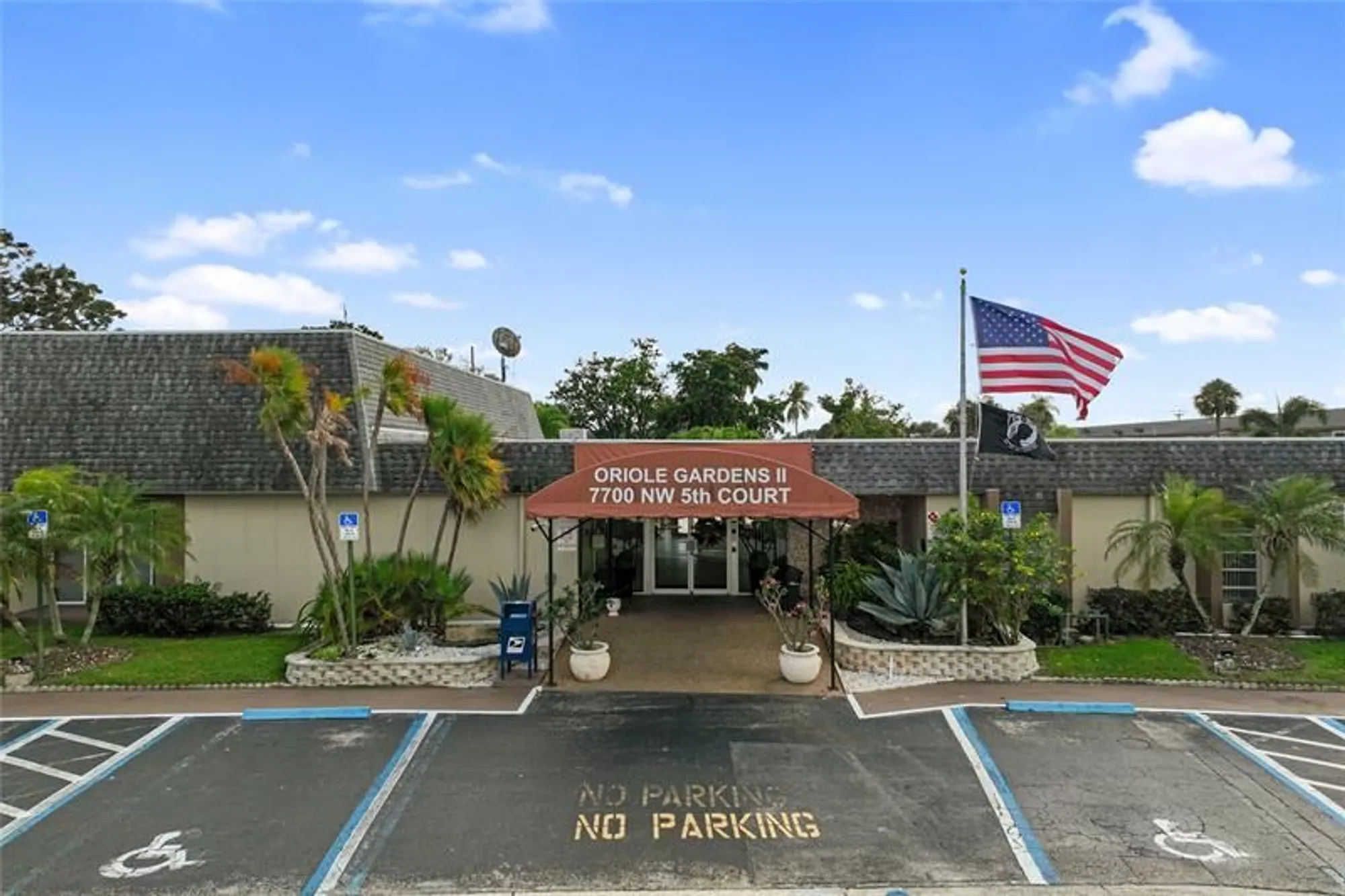 Property Slideshow image 41 of 51 | 551 nw 76th ter apt 208, Margate, FL, 33063