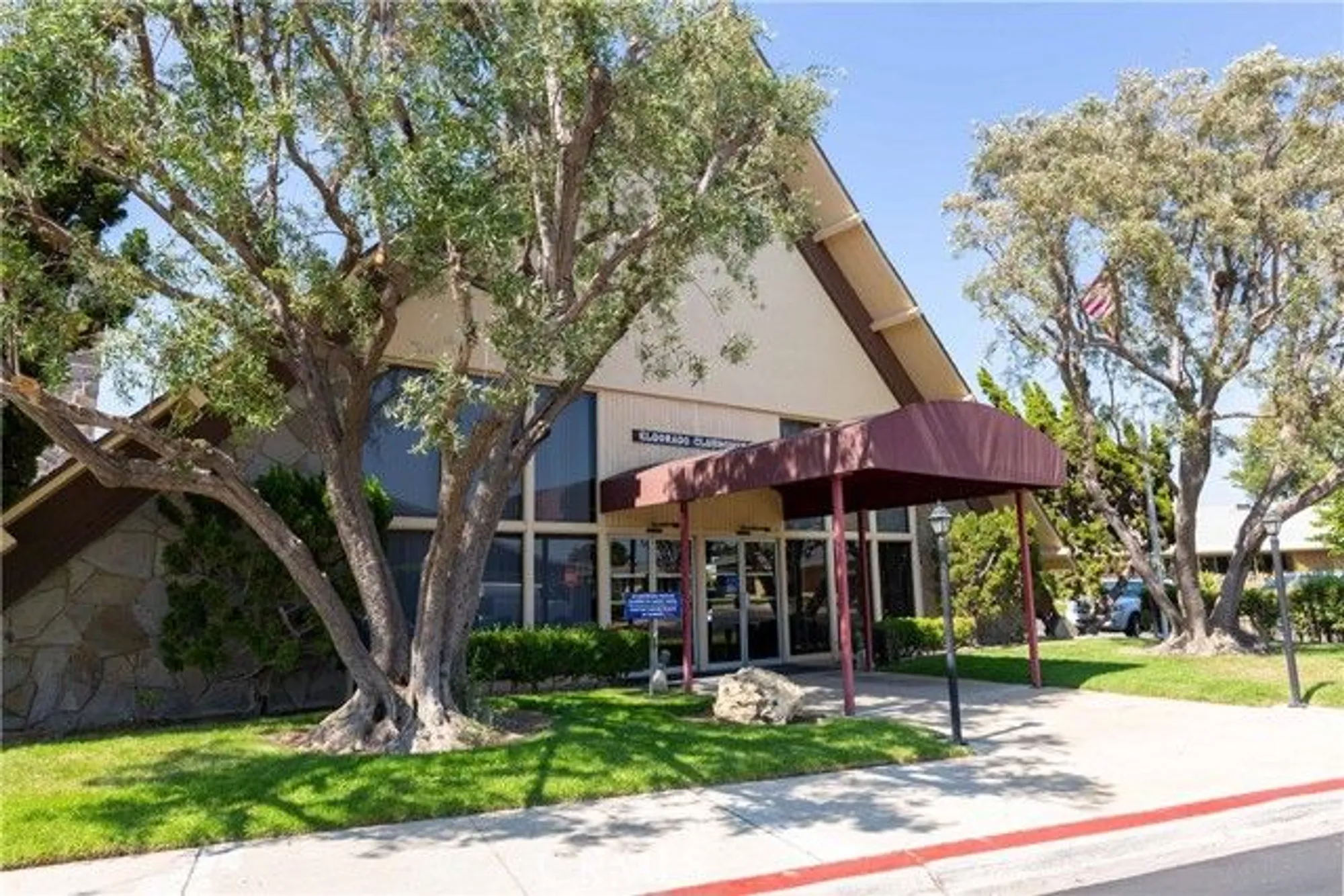 Property Slideshow image 47 of 51 | 1221 knollwood m4 47h, Seal Beach, CA, 90740