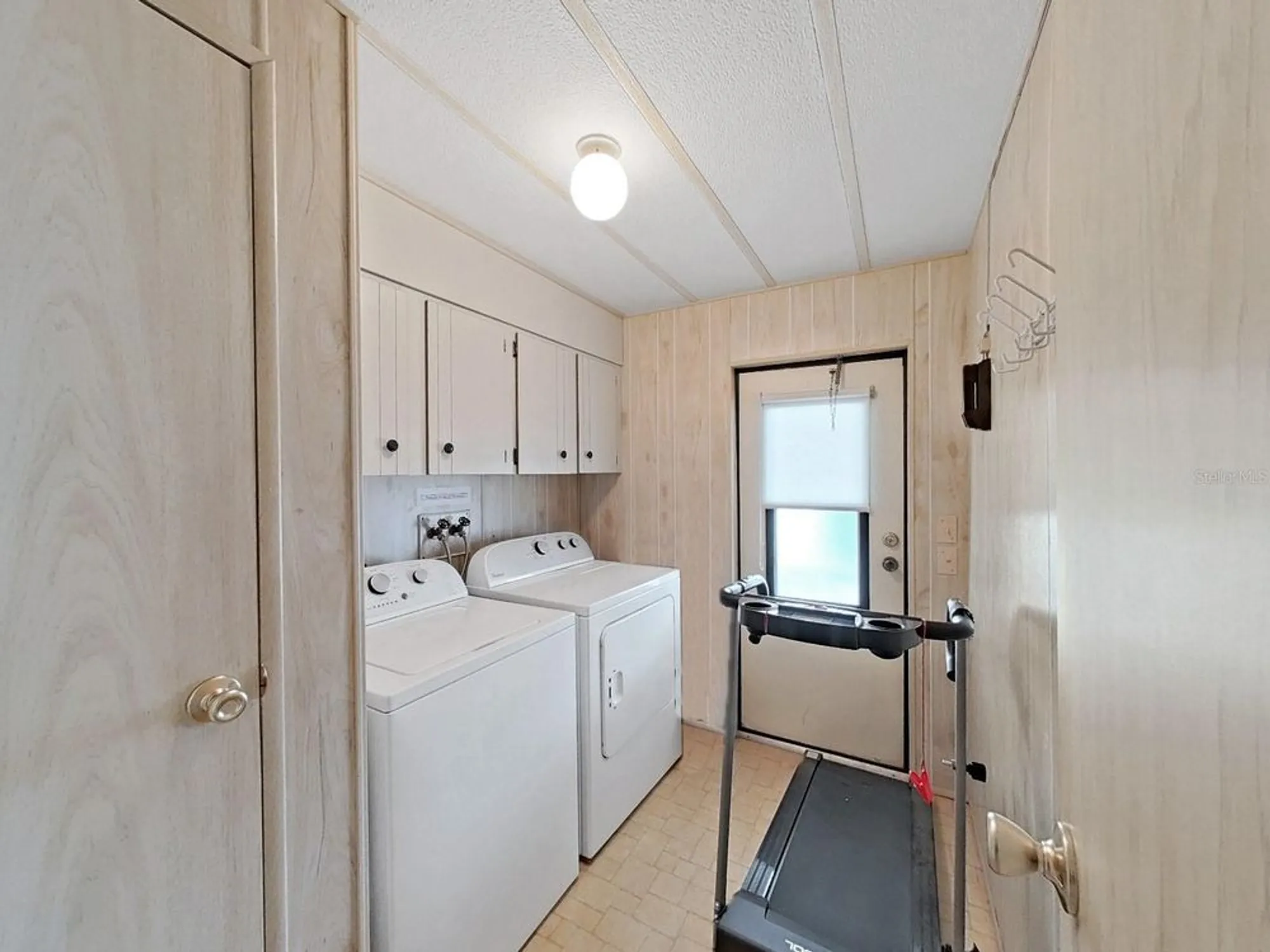 Property Slideshow image 28 of 45 | 4909 foxwood lake dr, Lakeland, FL, 33810