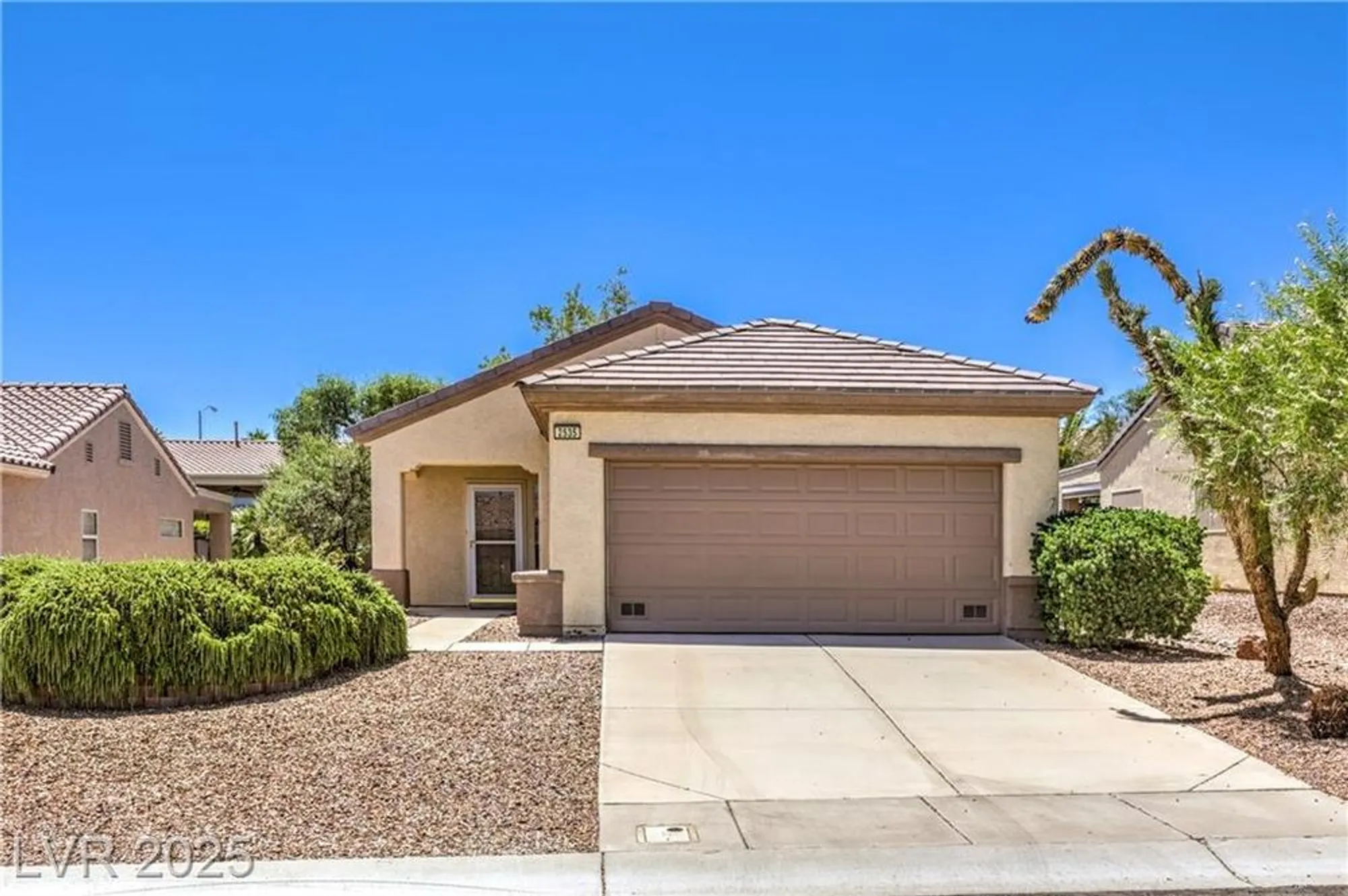 Property Slideshow image 1 of 26 | 2535 leighton ave, Henderson, NV, 89052