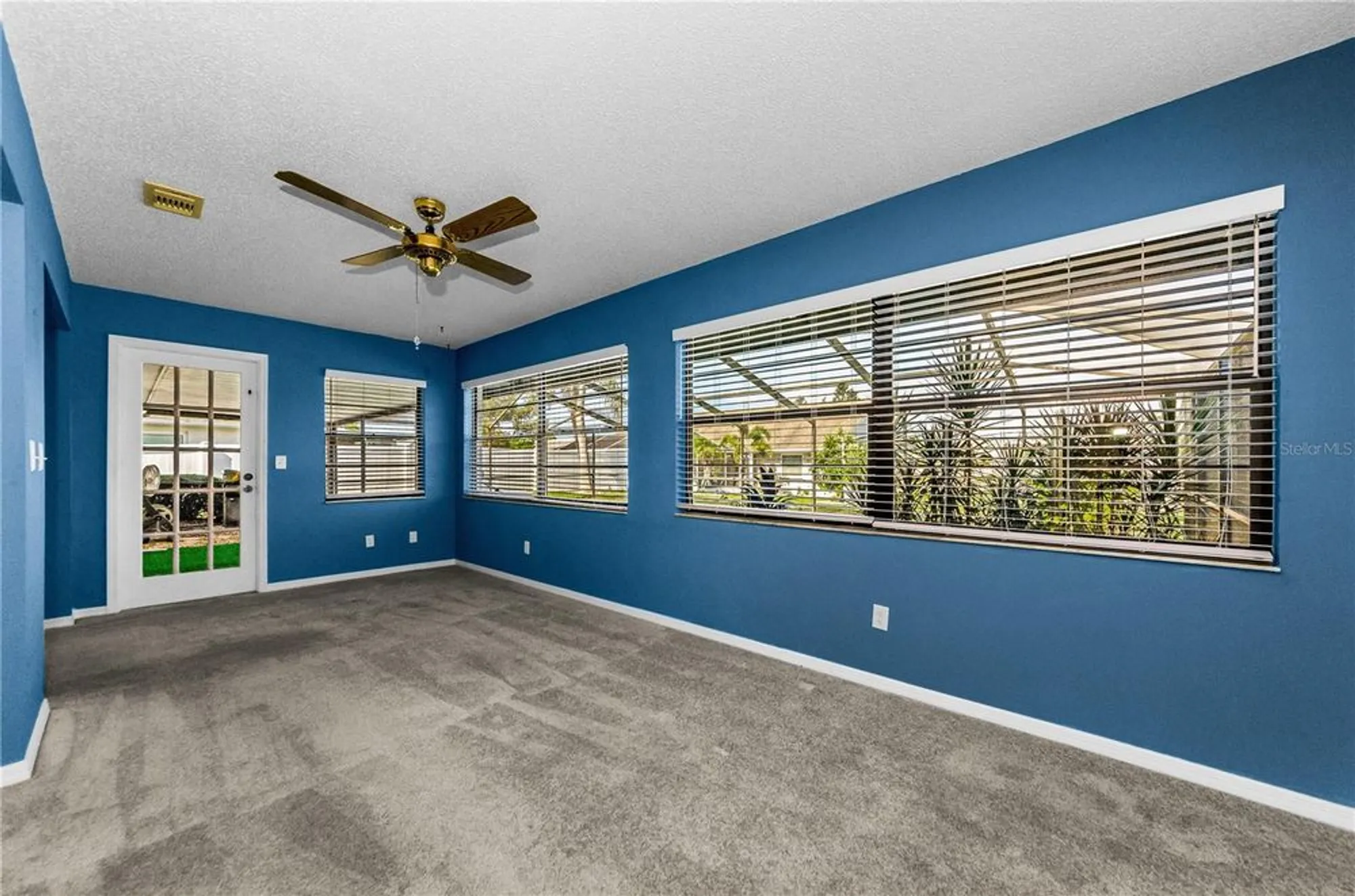 Property Slideshow image 13 of 65 | 675 fort duquesna dr, Sun City Center, FL, 33573