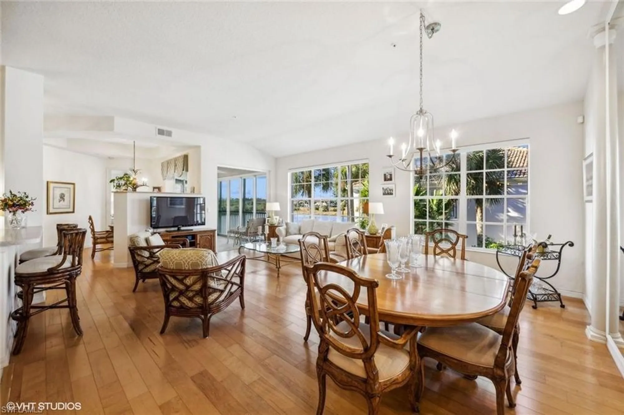 Property Slideshow image 11 of 38 | 24360 sandpiper isle way 205, Bonita Springs, FL, 34134