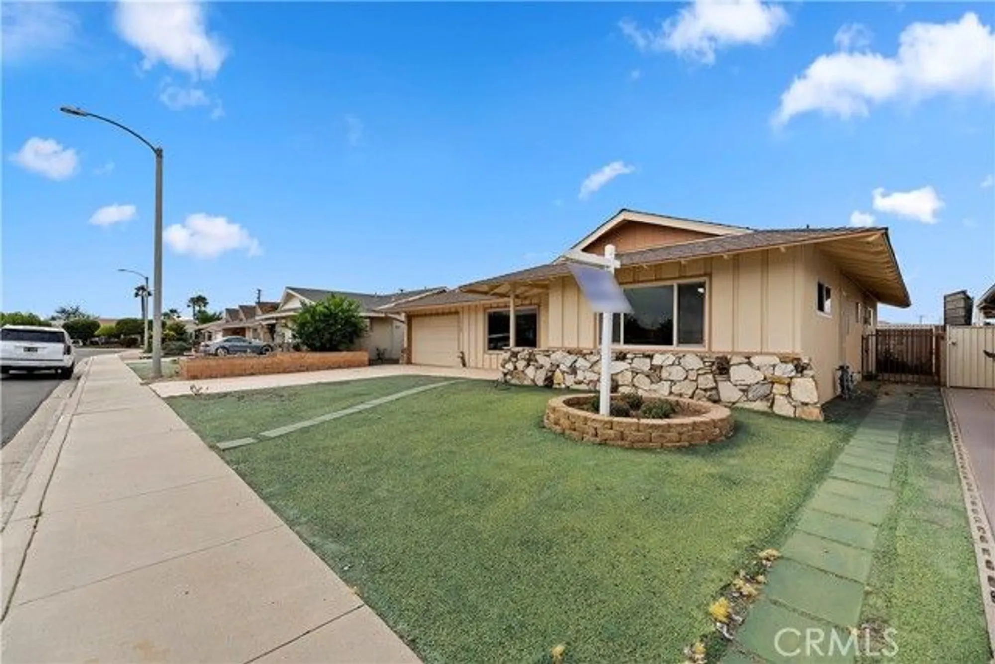 Property Slideshow image 4 of 20 | 1560 amberwood dr, Hemet, CA, 92543