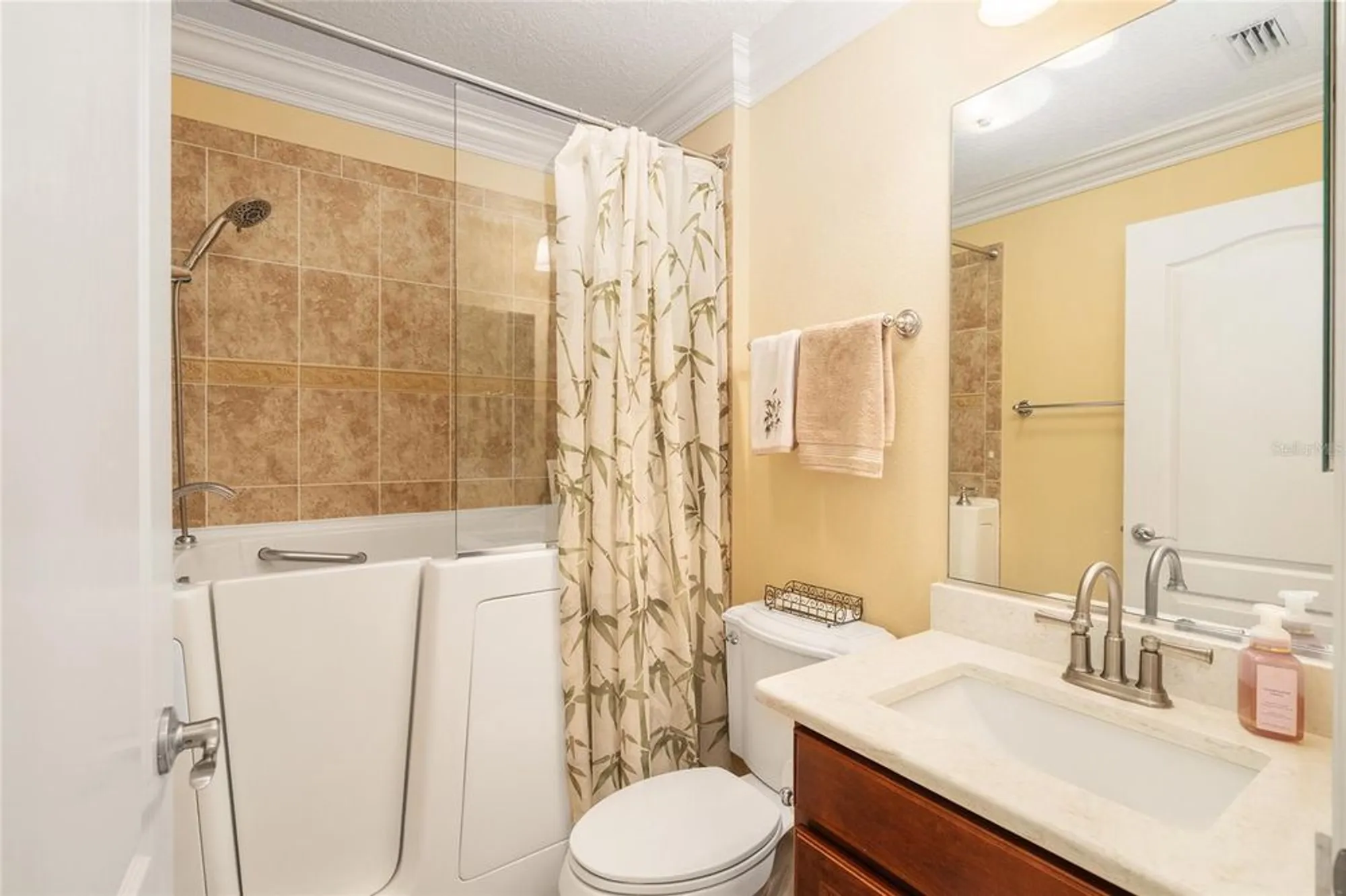 Property Slideshow image 24 of 62 | 626 arcola ct, The Villages, FL, 32162
