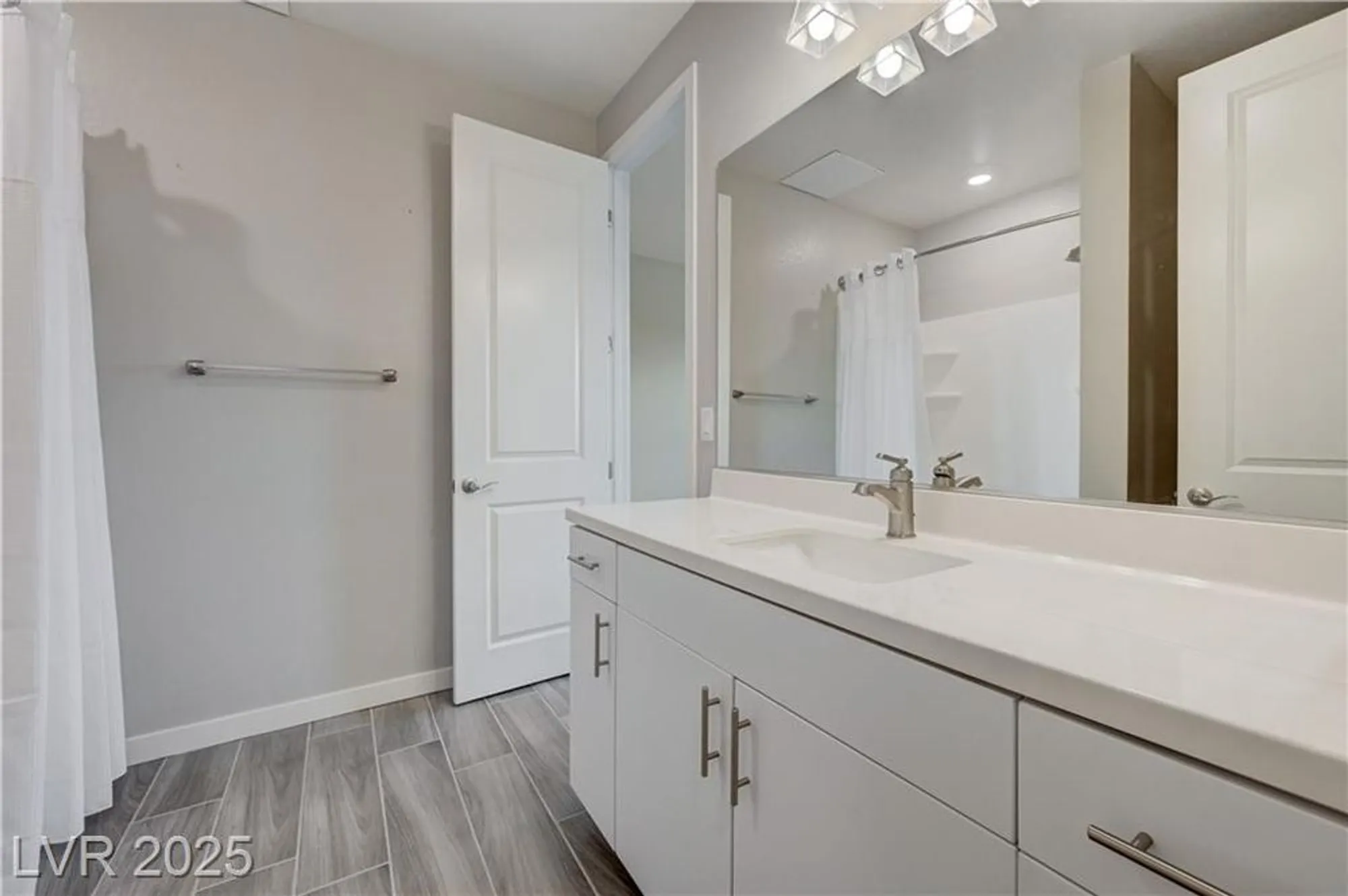 Property Slideshow image 29 of 51 | 4274 solace st, Las Vegas, NV, 89135