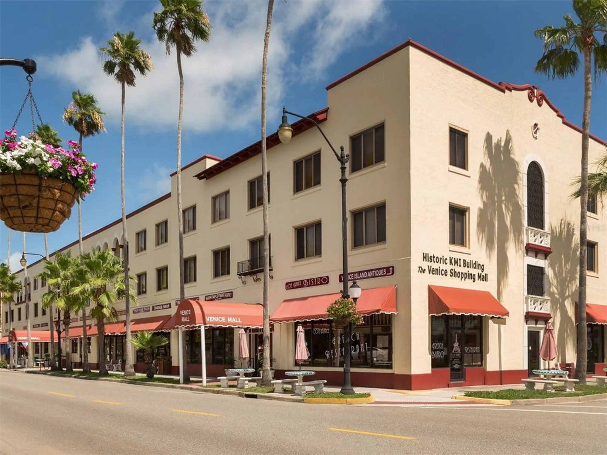 Property Slideshow image 48 of 68 | 437 cerromar ln unit 312, Venice, FL, 34293