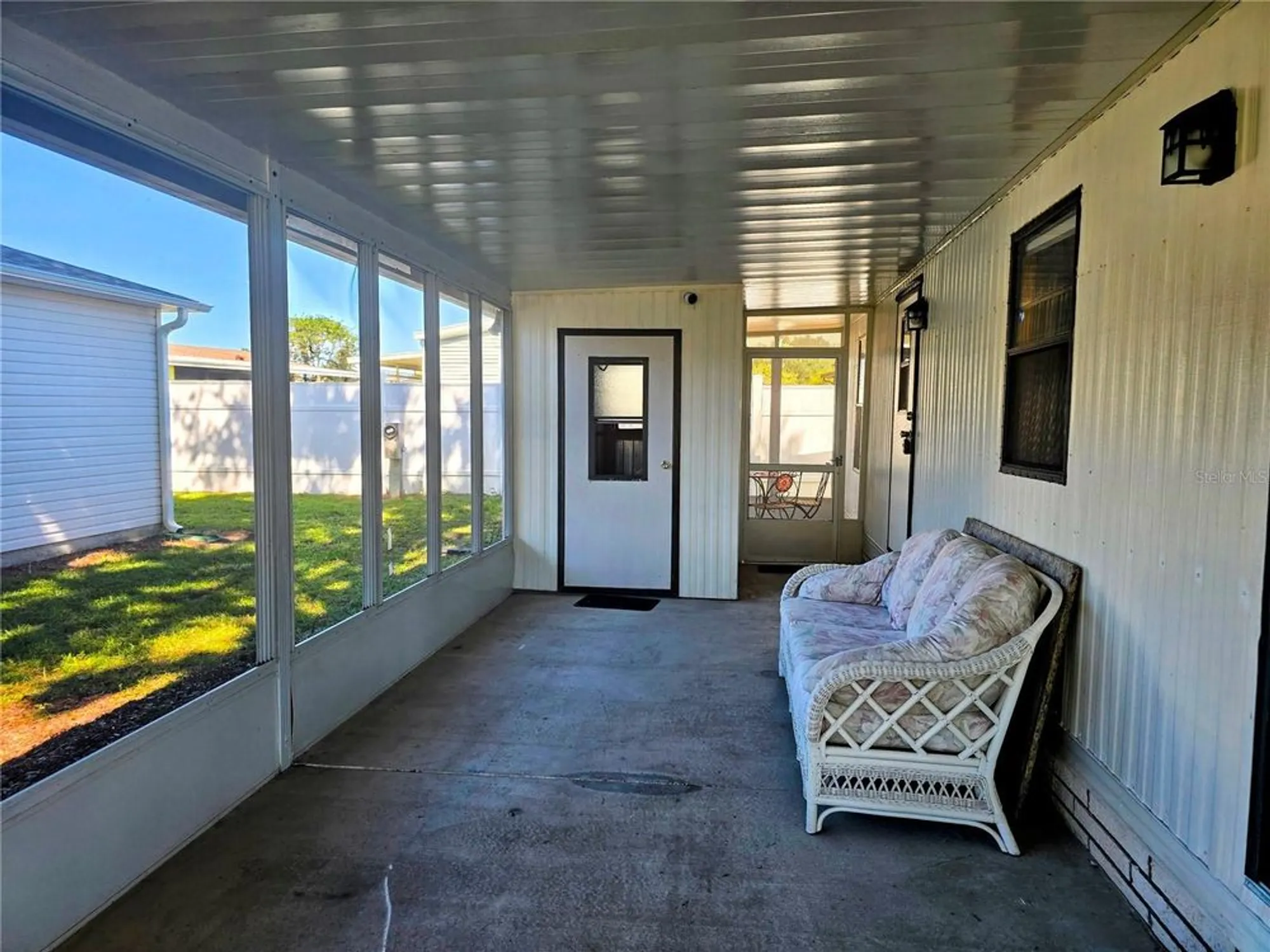 Property Slideshow image 4 of 19 | 615 cottage park ln, Leesburg, FL, 34748