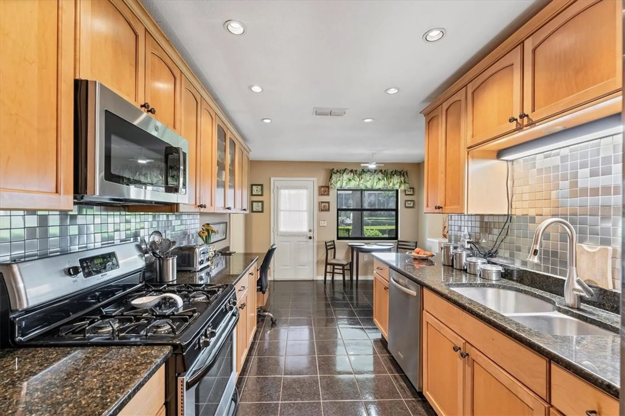 Property Slideshow image 13 of 40 | 8140 terrace garden dr n unit 103, Saint Petersburg, FL, 33709