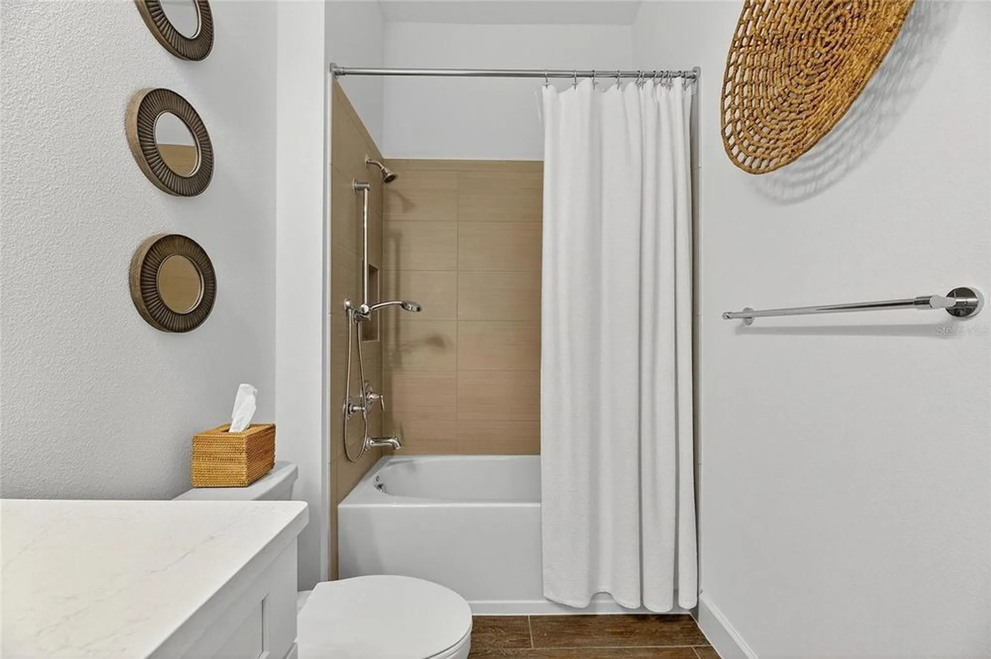Property Slideshow image 14 of 99 | 11121 egeria dr, Odessa, FL, 33556