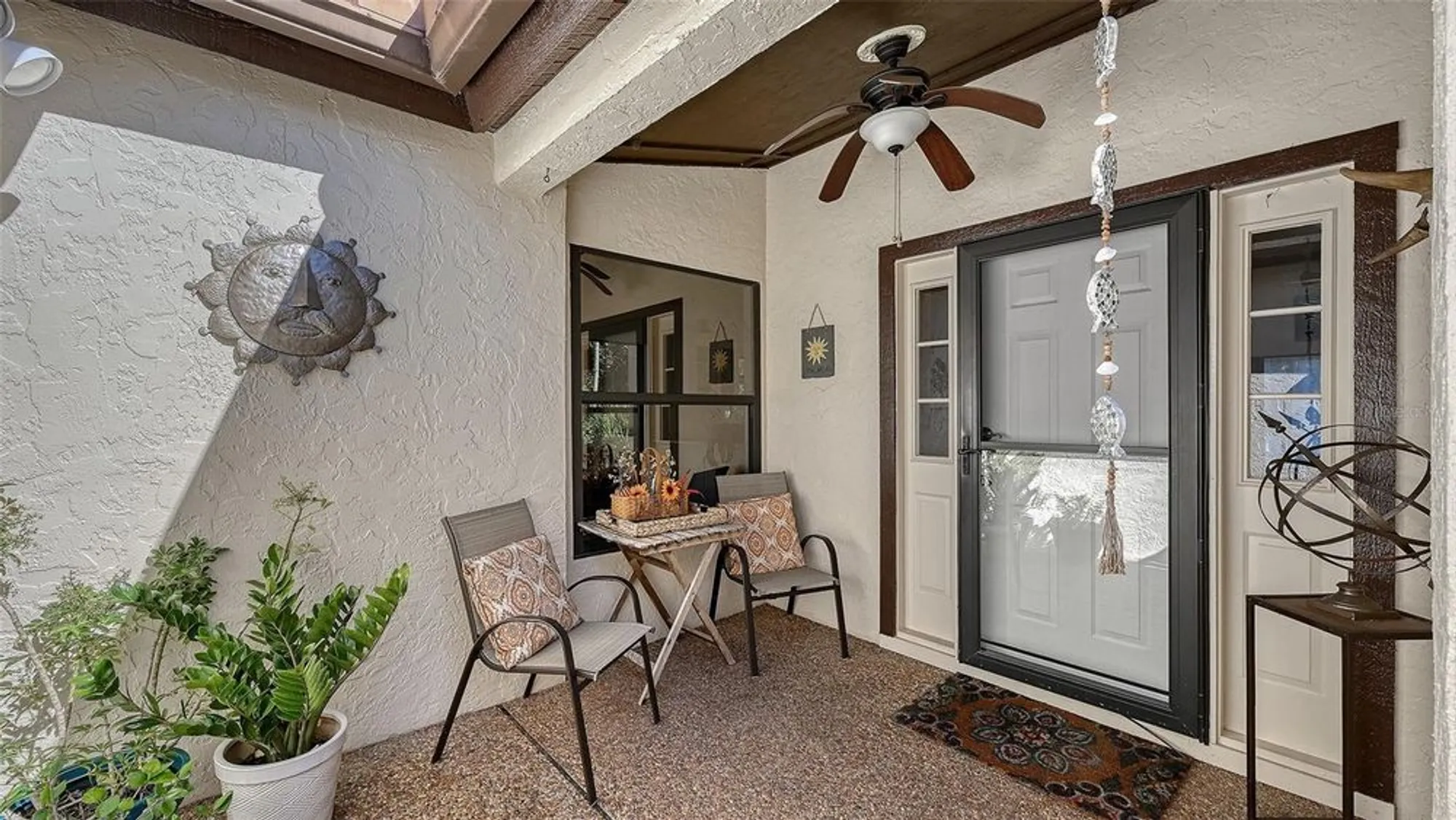 Property Slideshow image 5 of 49 | 7360 oak moss dr # 4, Sarasota, FL, 34241