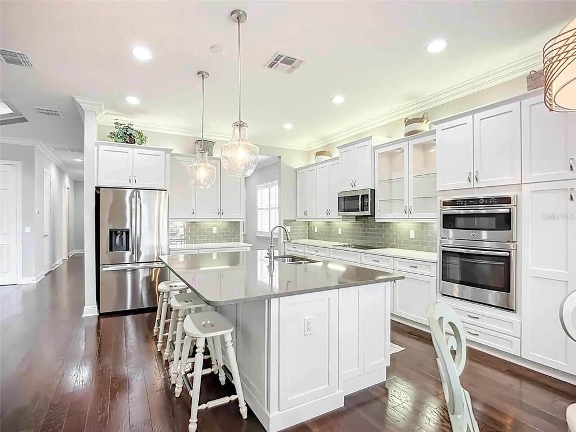 Property Slideshow image 17 of 75 | 15909 cape coral dr, Wimauma, FL, 33598