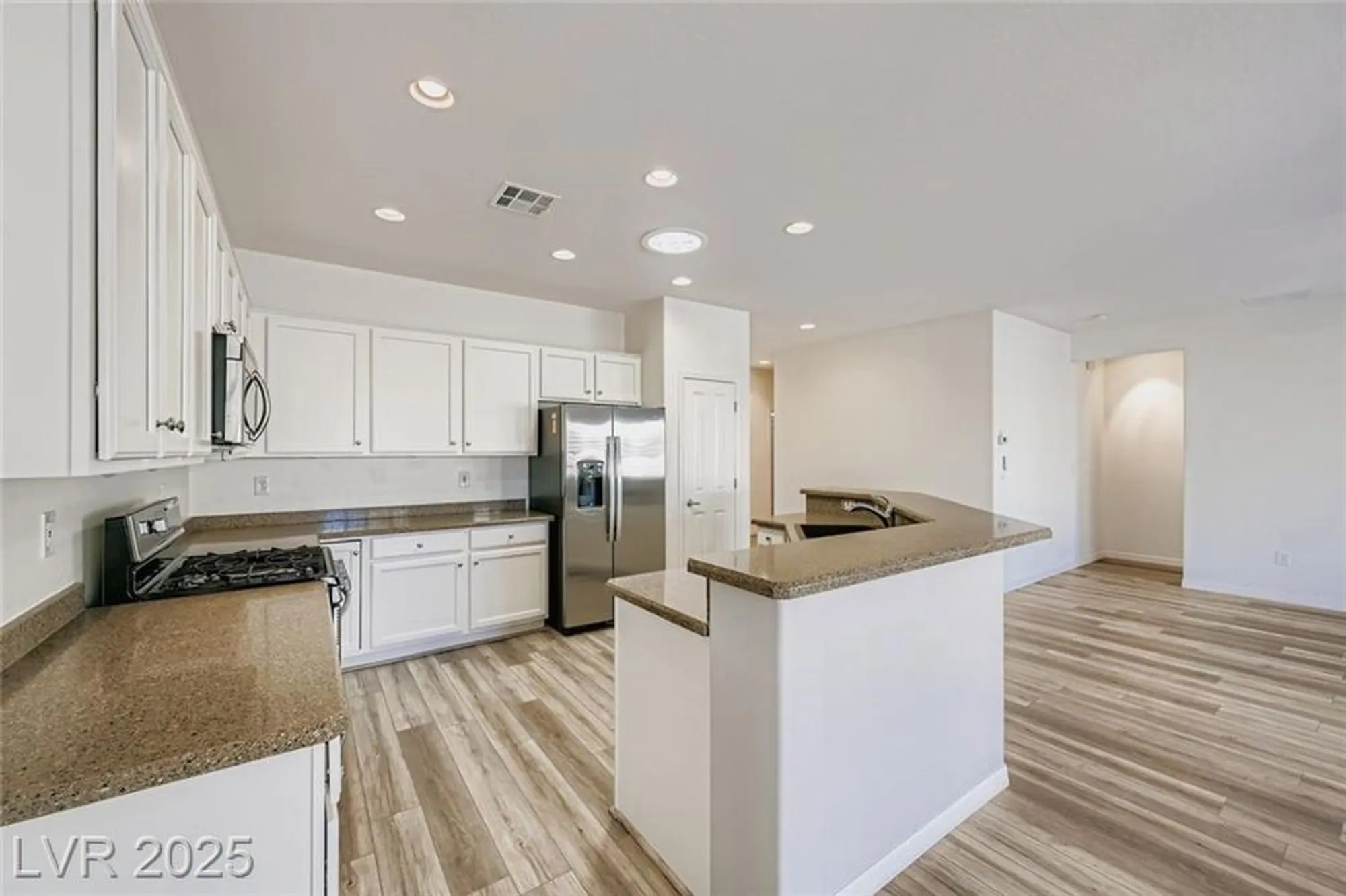 Property Slideshow image 4 of 33 | 3220 flinthead dr, North Las Vegas, NV, 89084