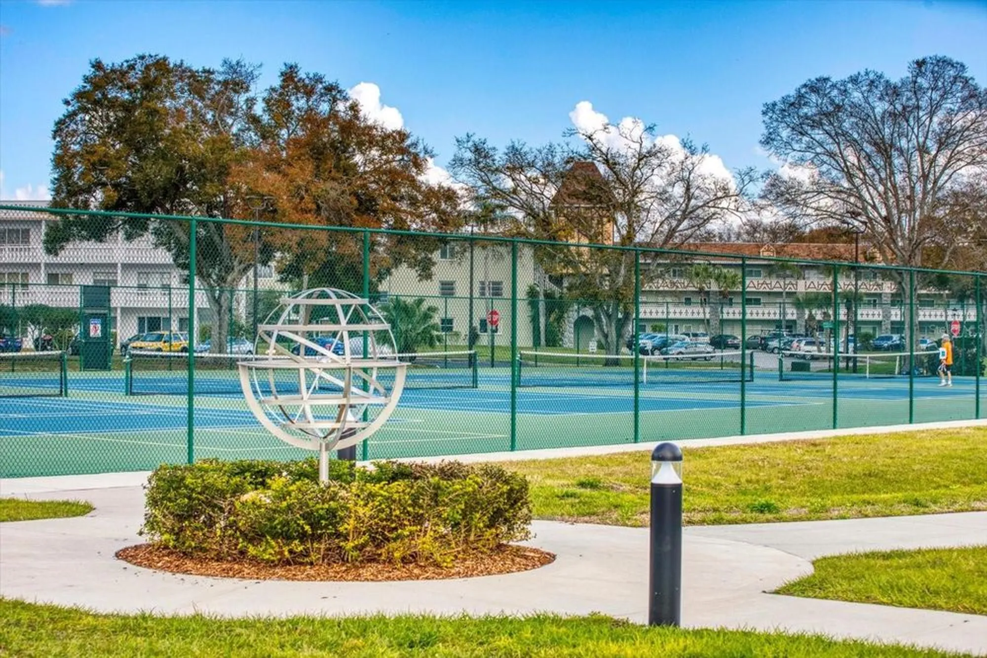 Property Slideshow image 24 of 34 | 2466 ecuadorian way 38, Clearwater, FL, 33763