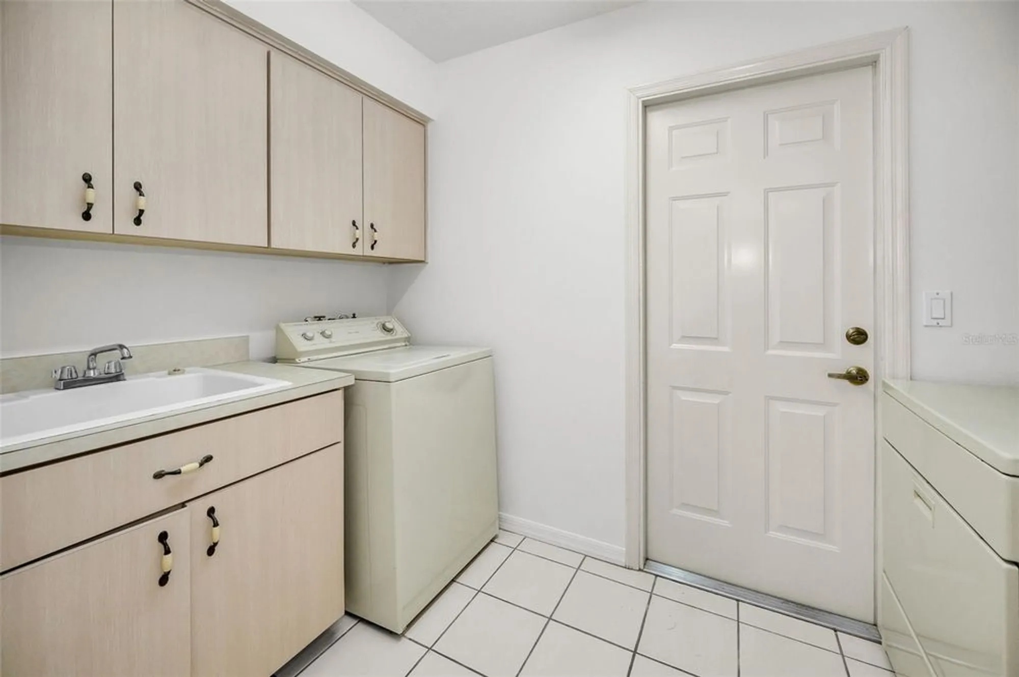 Property Slideshow image 31 of 63 | 6622 pine walk dr, New Port Richey, FL, 34655