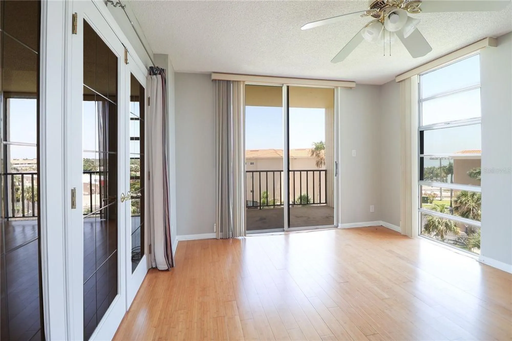 Property Slideshow image 14 of 28 | 7400 sun island dr 501, South Pasadena, FL, 33707