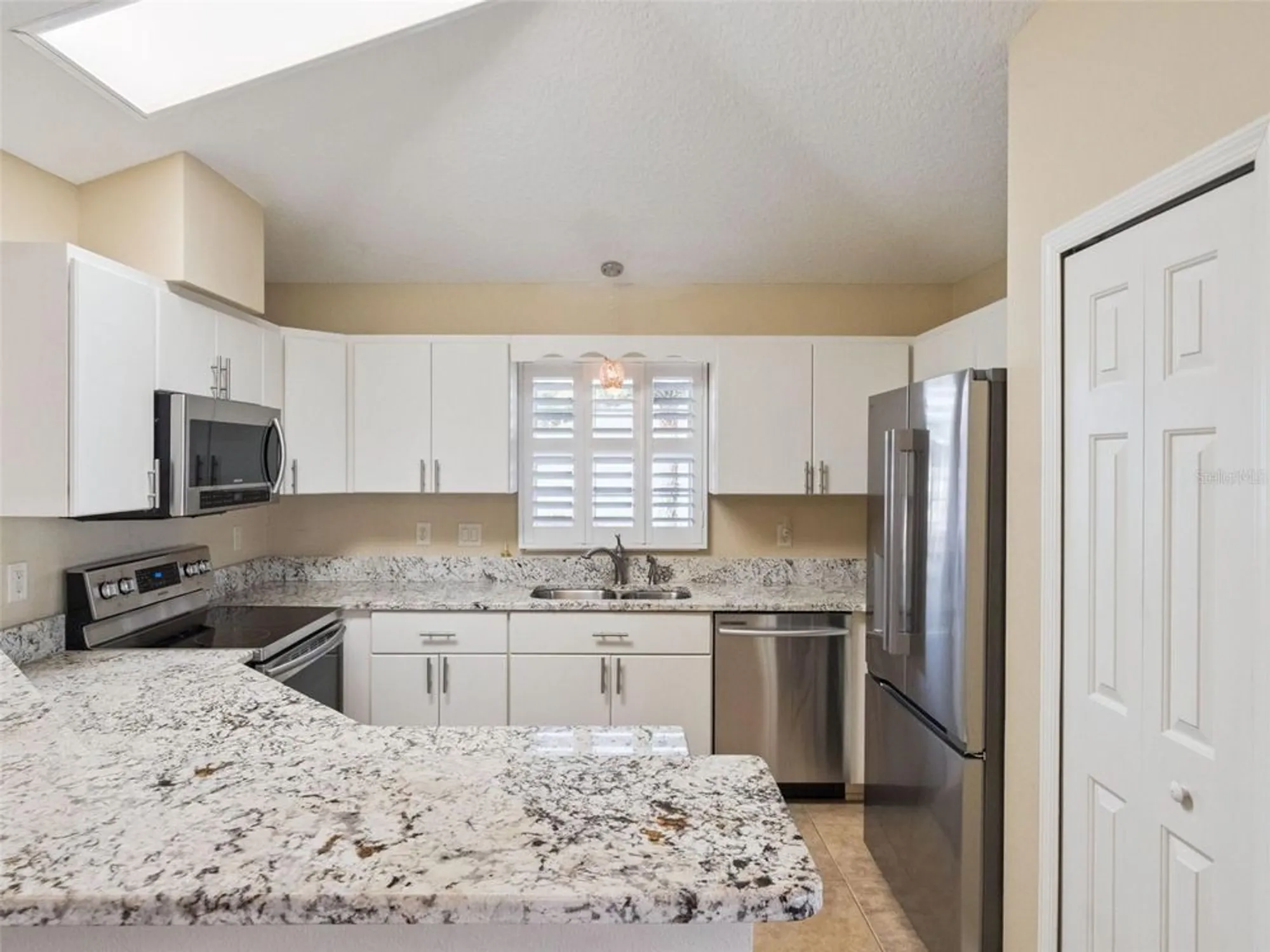 Property Slideshow image 10 of 59 | 20642 prince ranier pl, Leesburg, FL, 34748