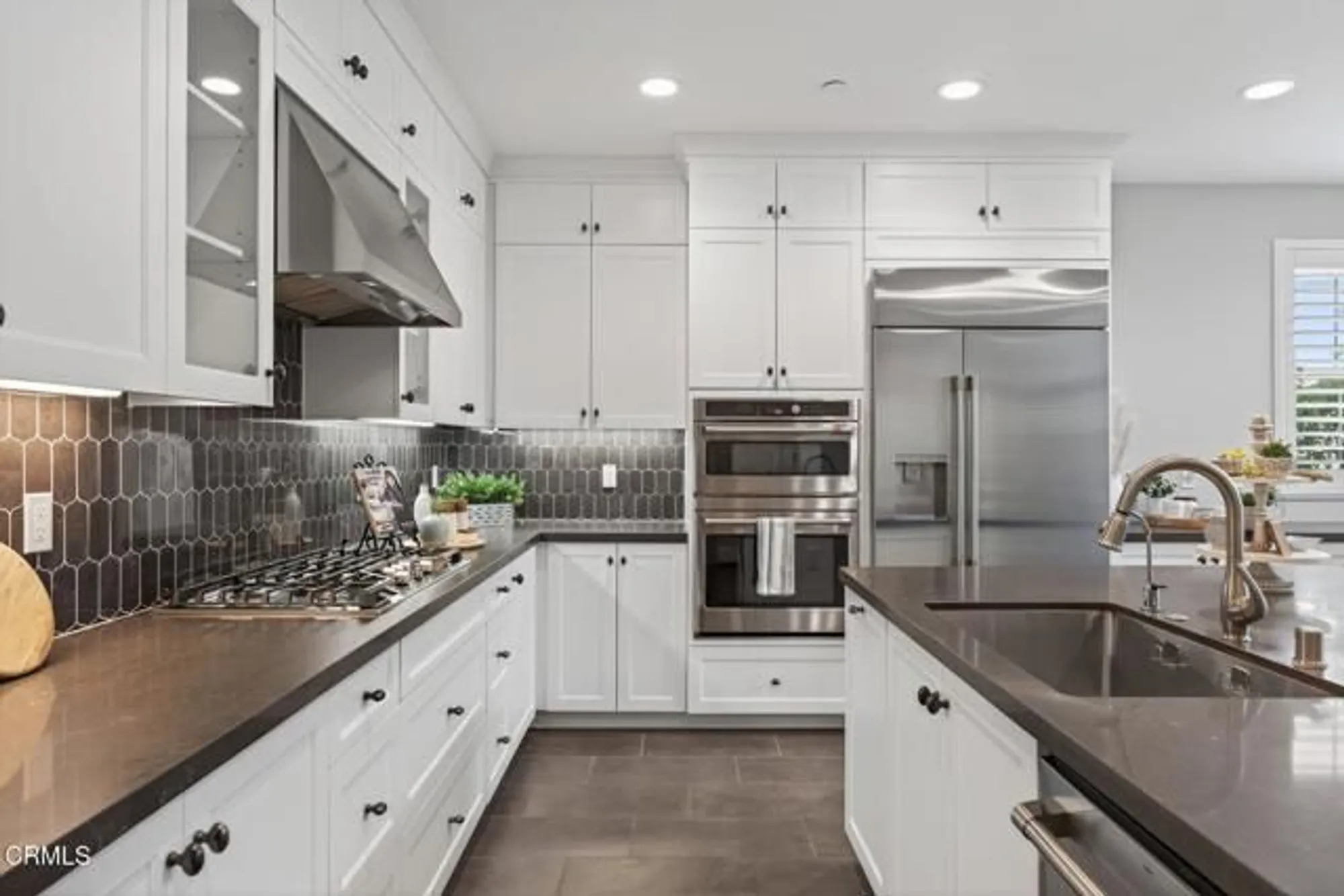 Property Slideshow image 17 of 78 | 2420 quartsite dr, Camarillo, CA, 93012