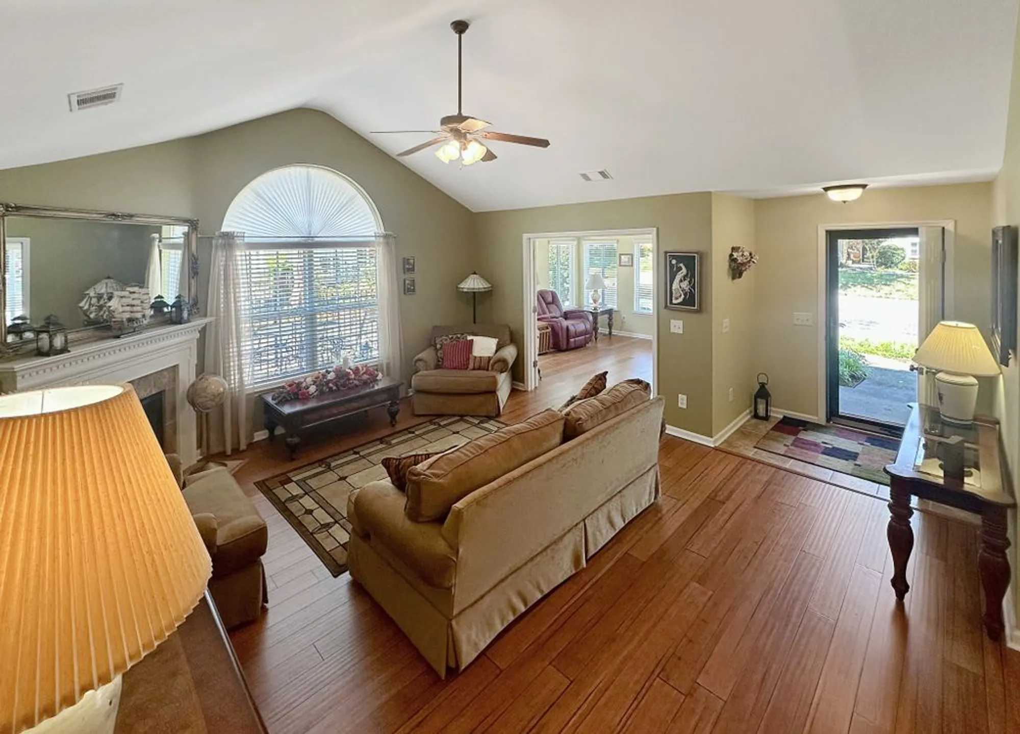 Property Slideshow image 7 of 37 | 825 s browns ln 2503, Gallatin, TN, 37066