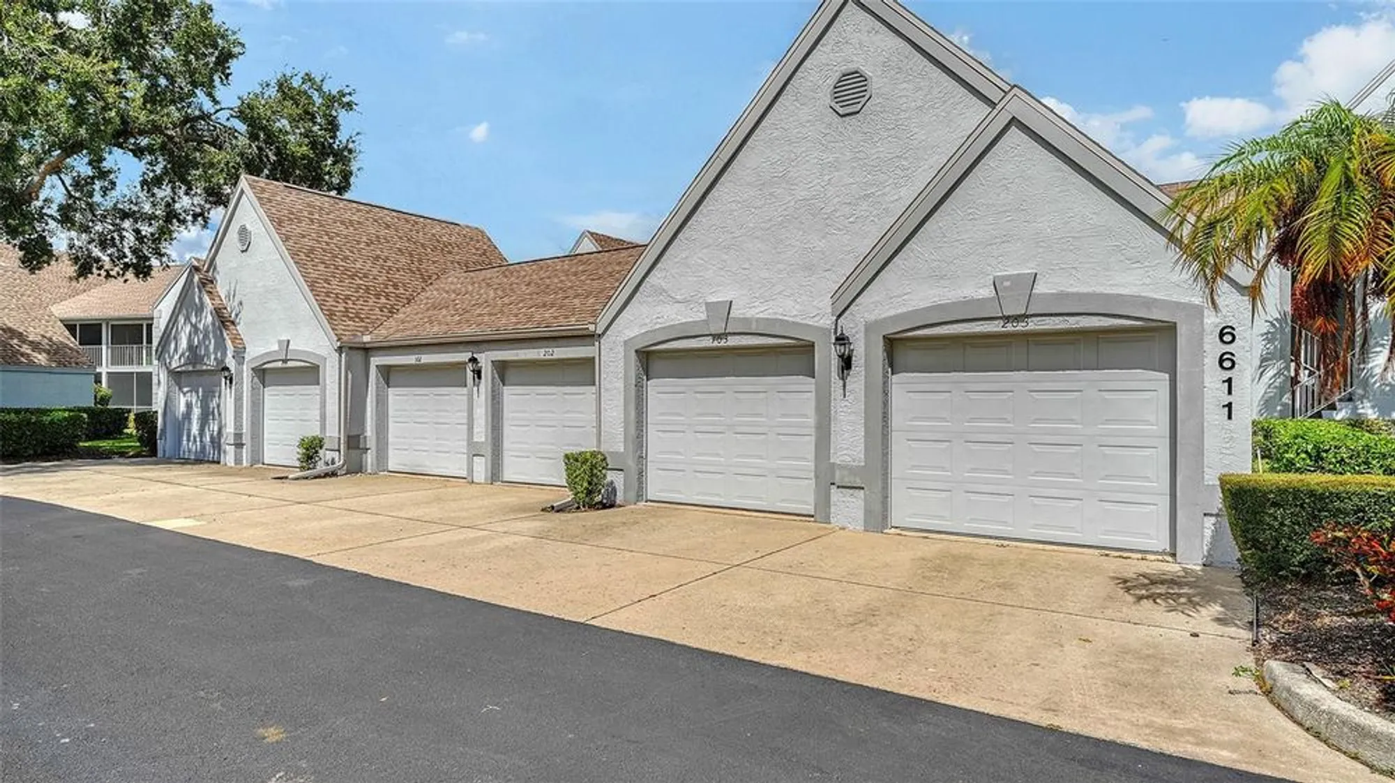 Property Slideshow image 28 of 61 | 6611 stone river rd 103, Bradenton, FL, 34203