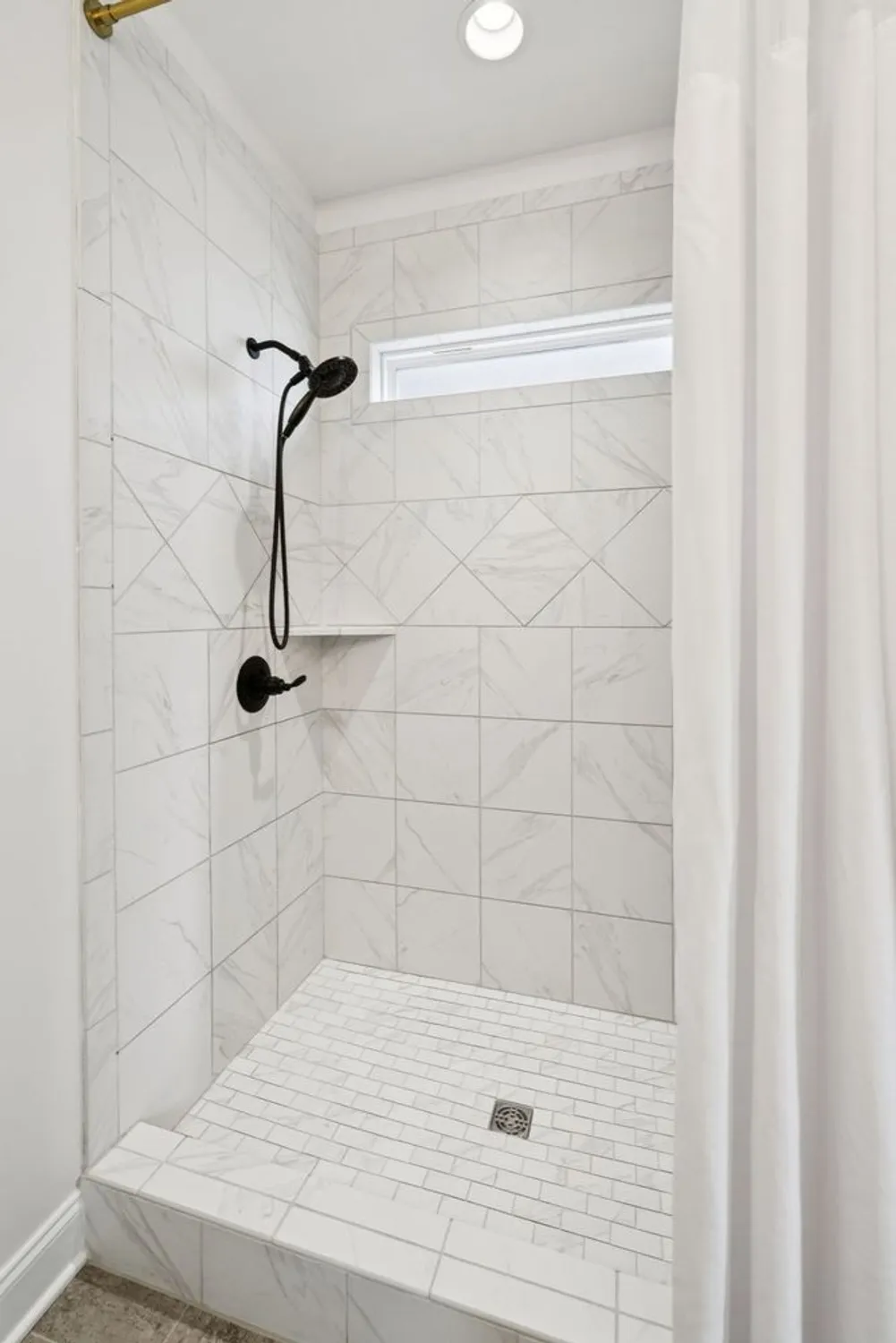 Property Slideshow image 22 of 38 | 1022 waterstone dr, Lebanon, TN, 37090