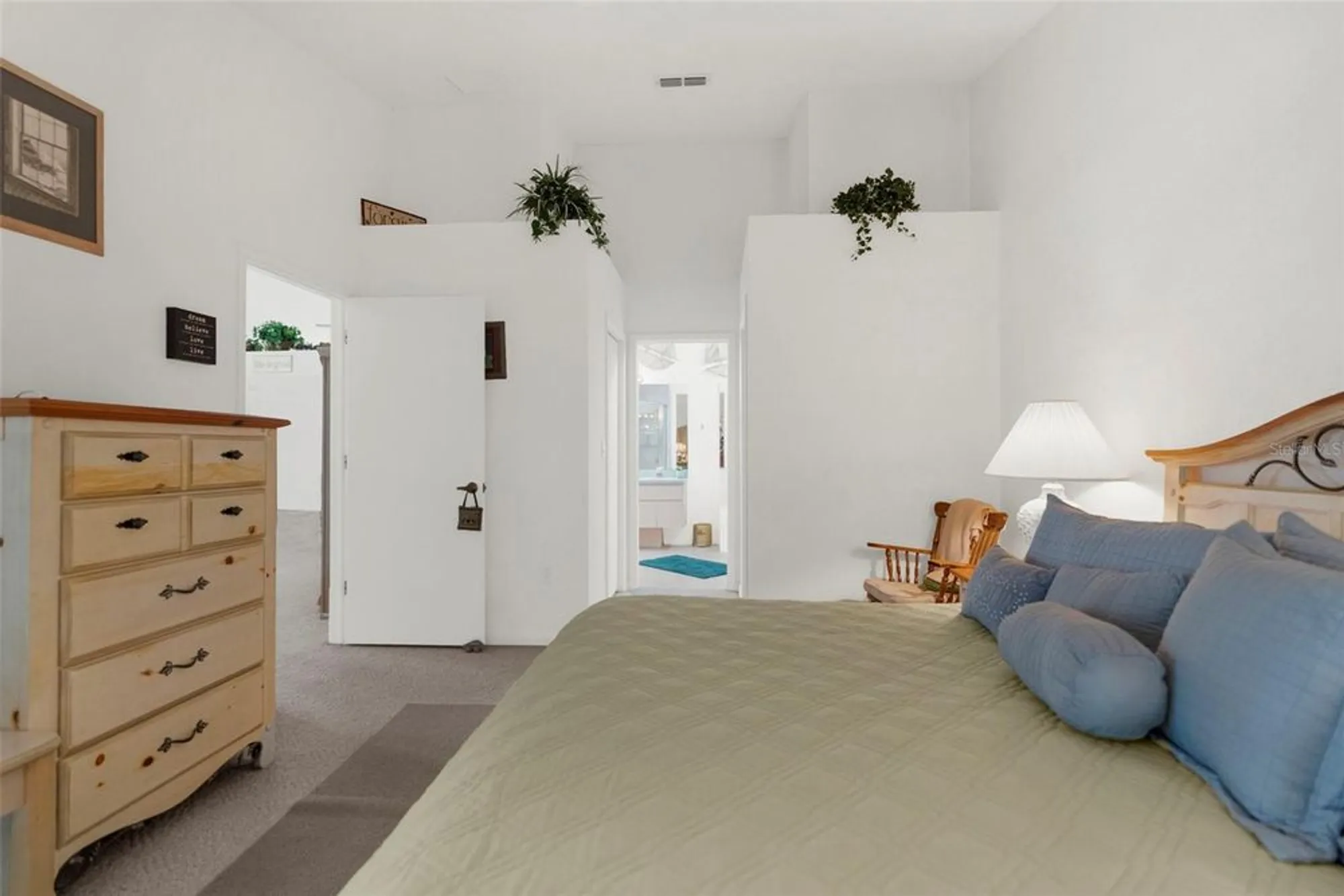 Property Slideshow image 12 of 31 | 9426 mississippi run, Weeki Wachee, FL, 34613