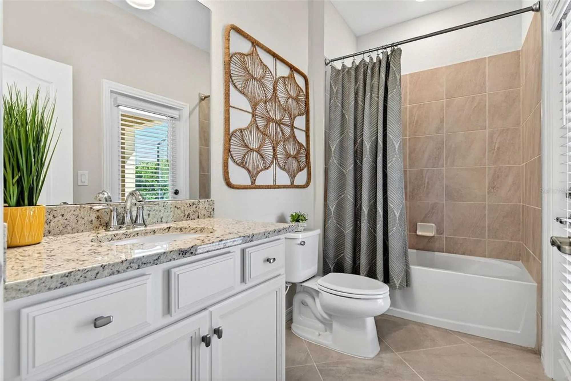 Property Slideshow image 46 of 86 | 10185 colubrina dr, Venice, FL, 34293