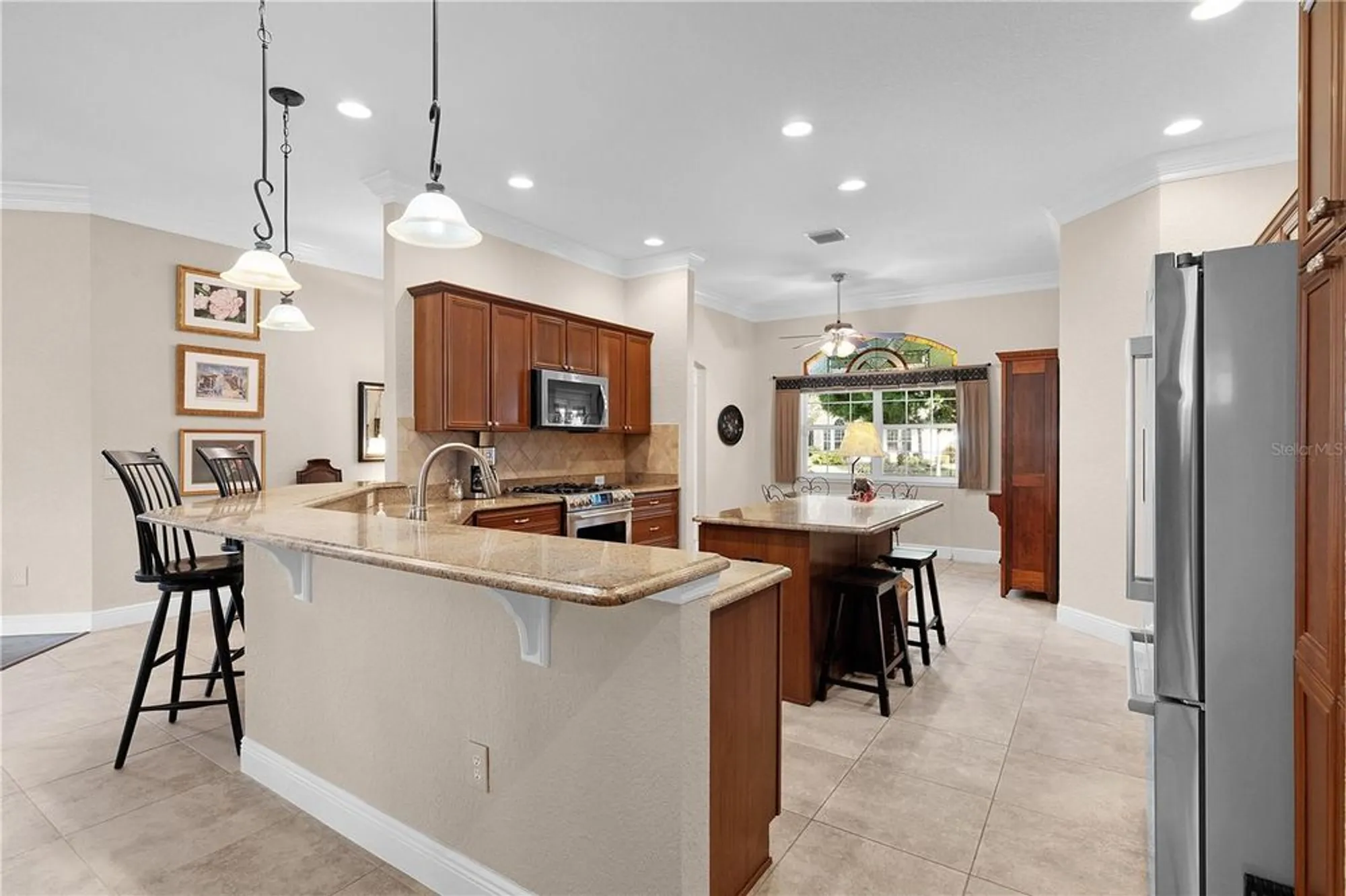 Property Slideshow image 11 of 64 | 1078 lakeview ln, The Villages, FL, 32162