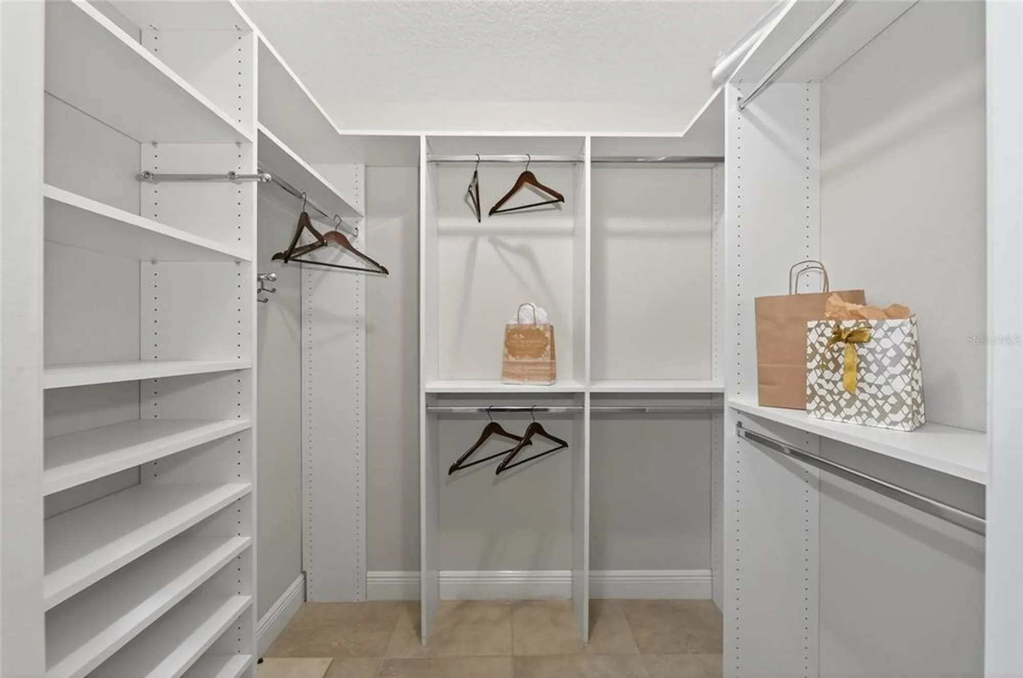 Property Slideshow image 28 of 39 | 2544 ashville ave, The Villages, FL, 32162